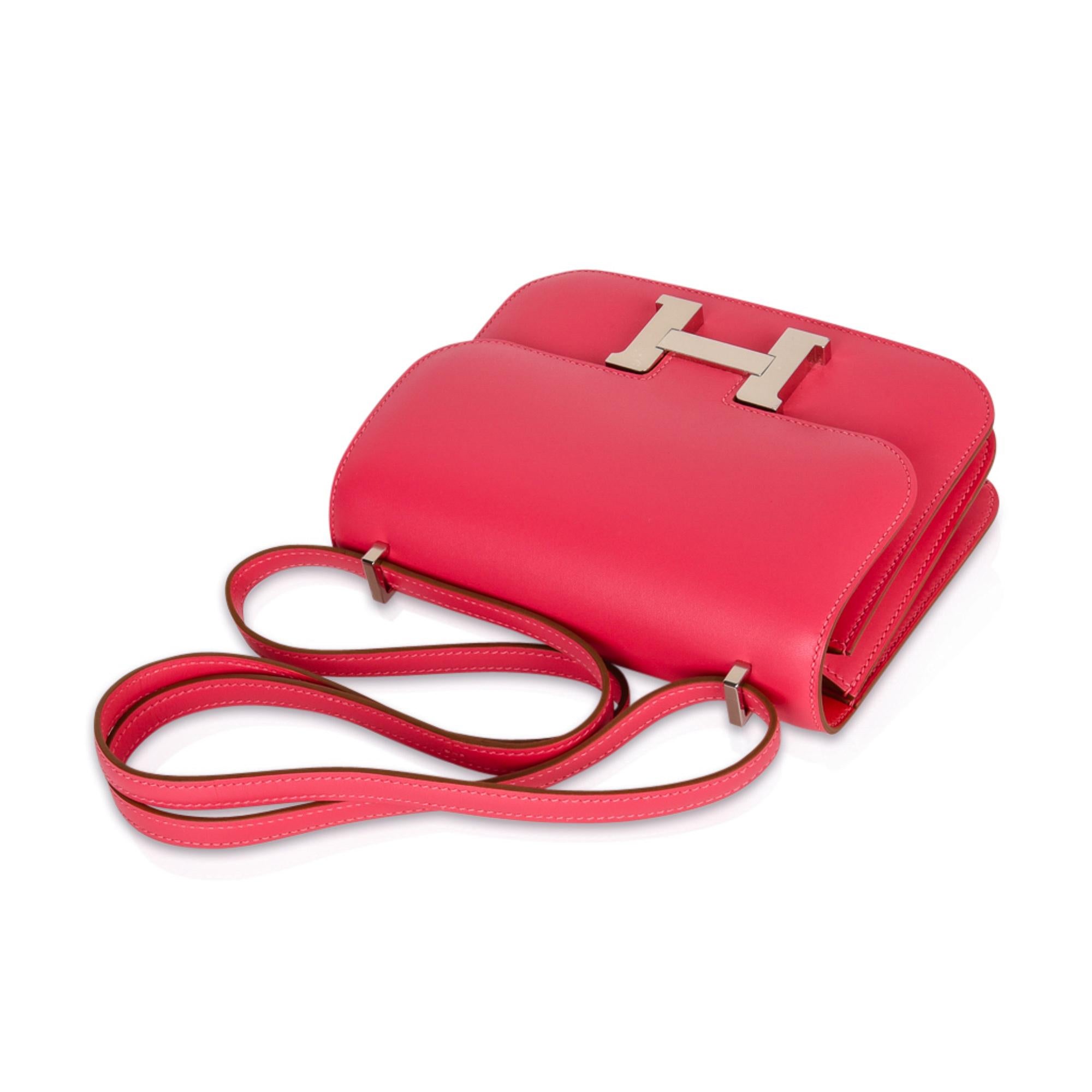 Hermes Constance Bag Rose Lipstick Pink Mini III  Veau Tadelakt  For Sale 1