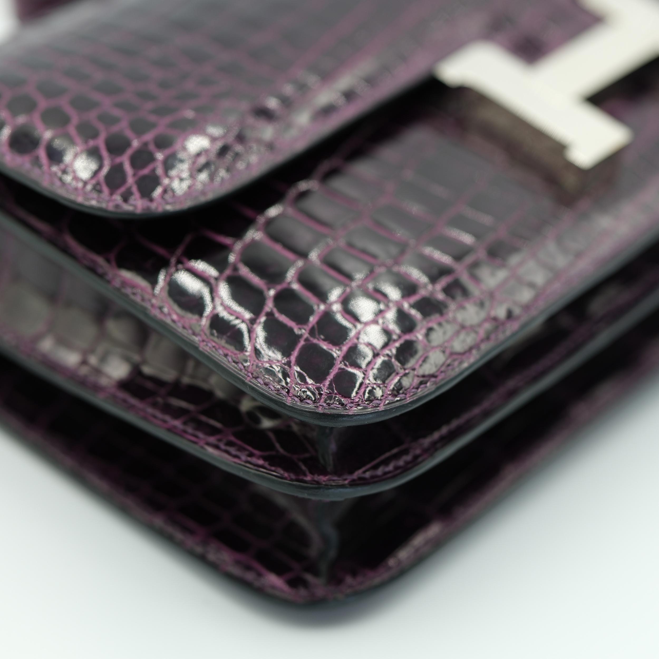 Nero Hermès Constance Elan 25 Ametista Lucido Coccodrillo Nilotico e Palladio Duro in vendita