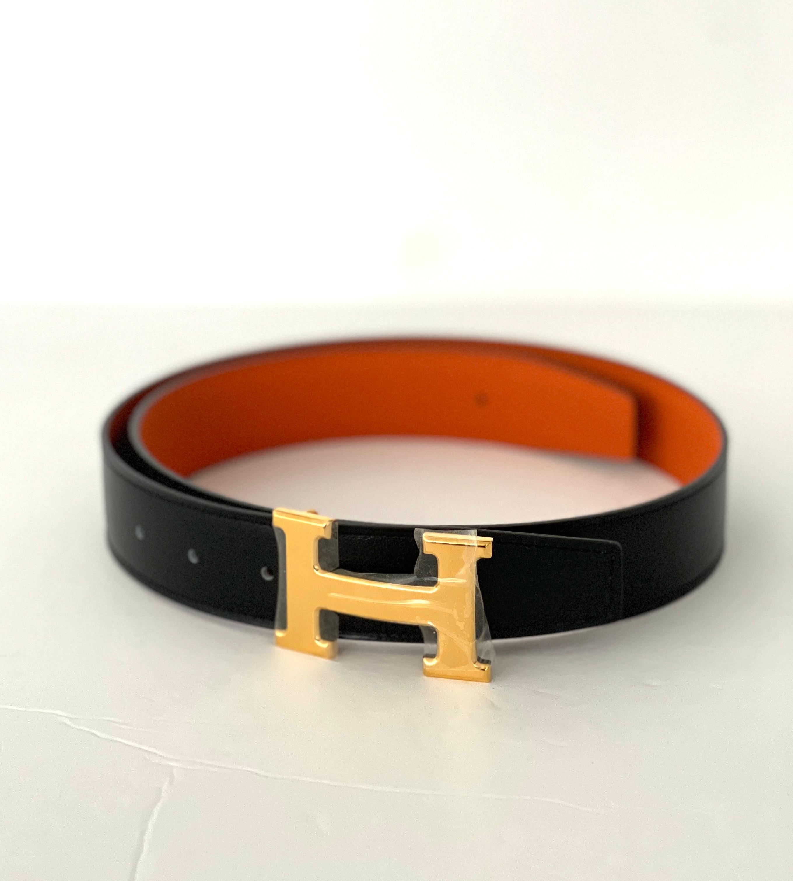H belt buckle & Reversible leather strap 32 mm
Size is 80
Width is 1.3