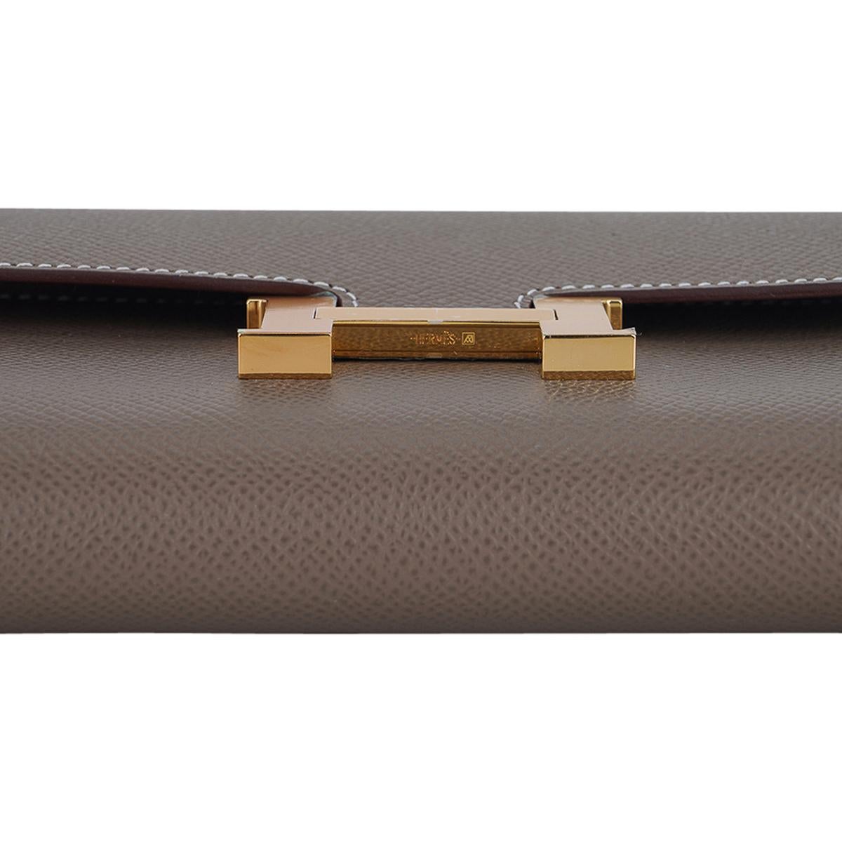 Constance Long To Go Brieftasche aus Etoupe mit Goldbeschlägen von Hermès im Angebot 6