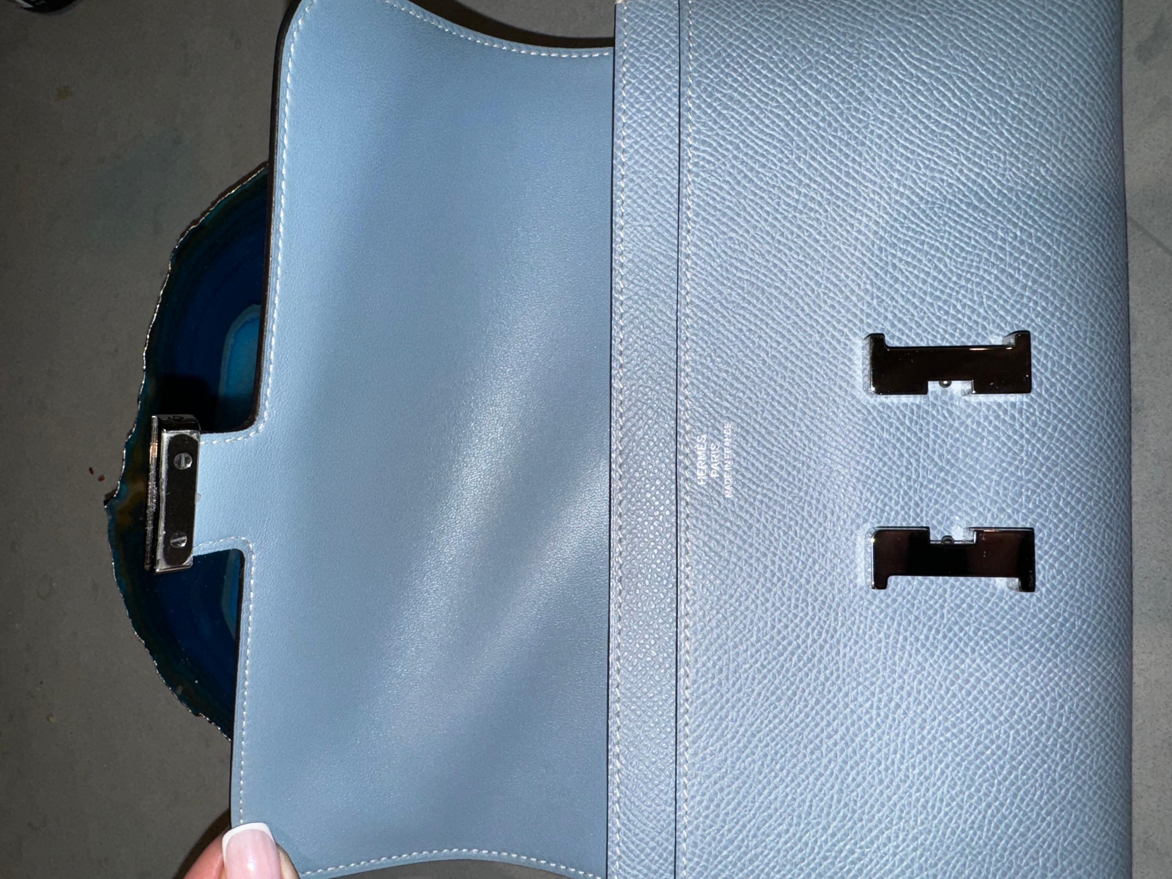 Hermes Constance long wallet Bleu Lin  In Excellent Condition In London, England