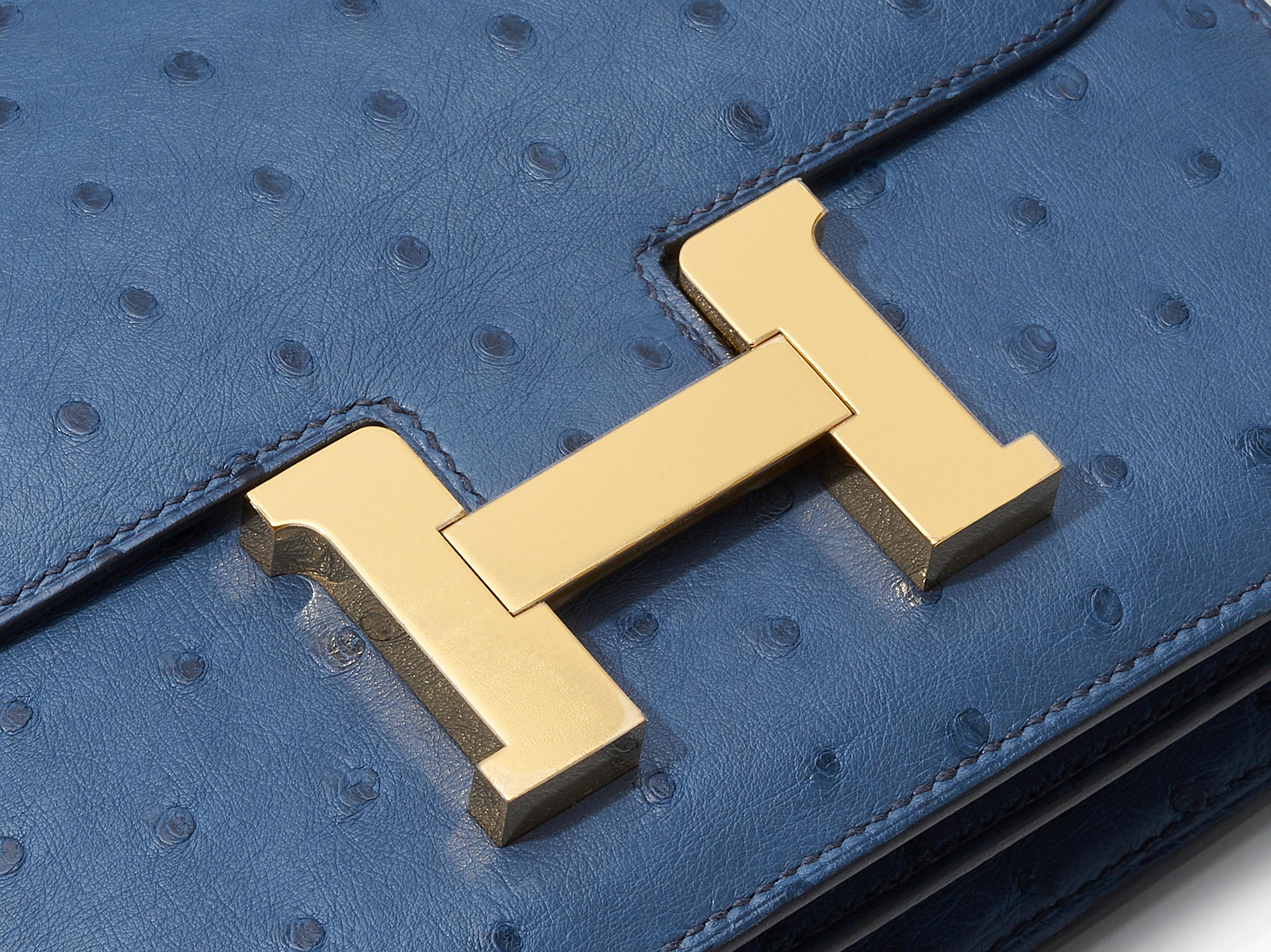 Hermès Constance Mini 18 Bleu Roy Ostrich Gold Hardware In condizioni Nuovo in vendita a Berlin, DE