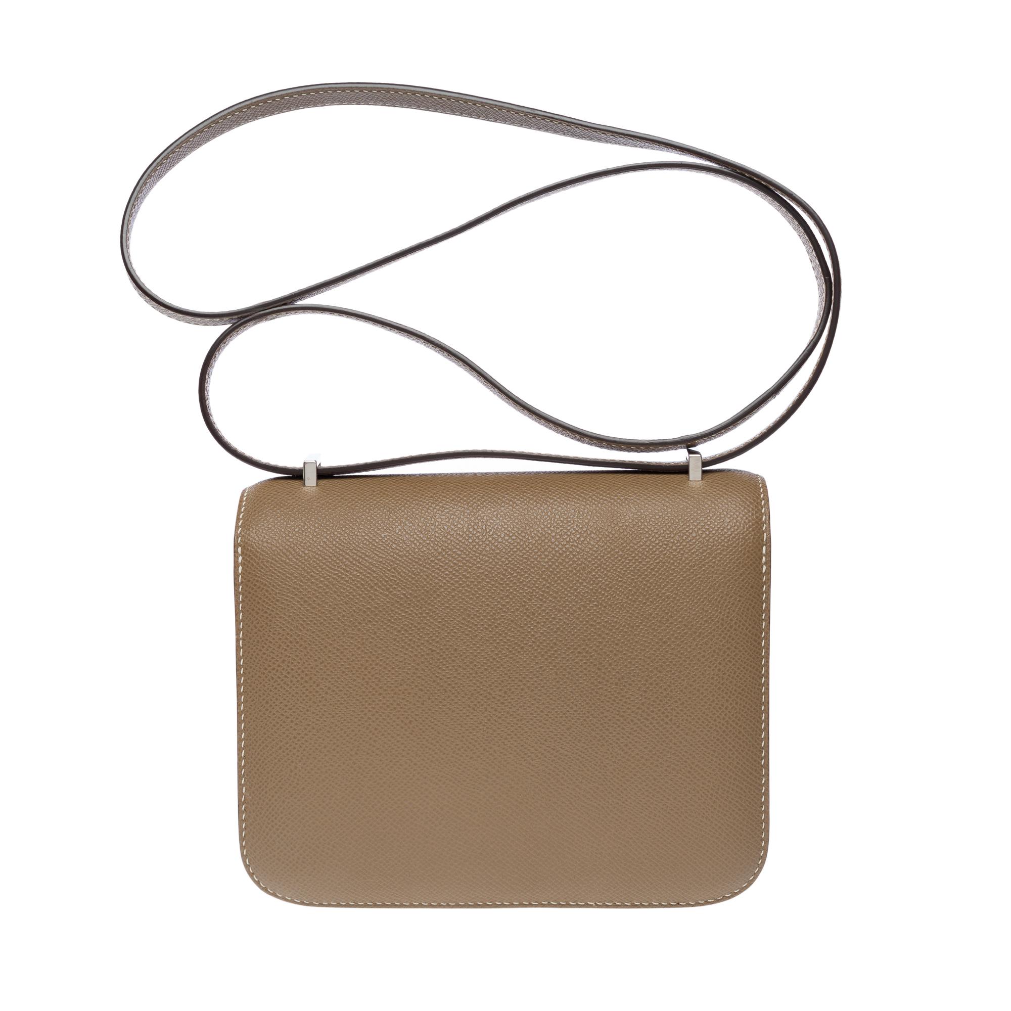 Hermès Constance Mini 18 shoulder bag in Etoupe Epsom calf leather , PHW In Excellent Condition For Sale In Paris, IDF