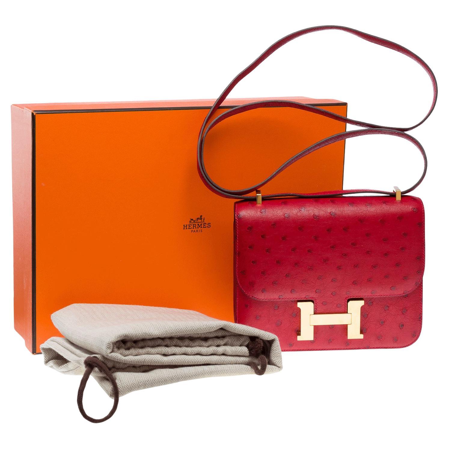 Hermès Constance Mini 18 shoulder bag in Rouge Vif ostrich leather, GHW For Sale