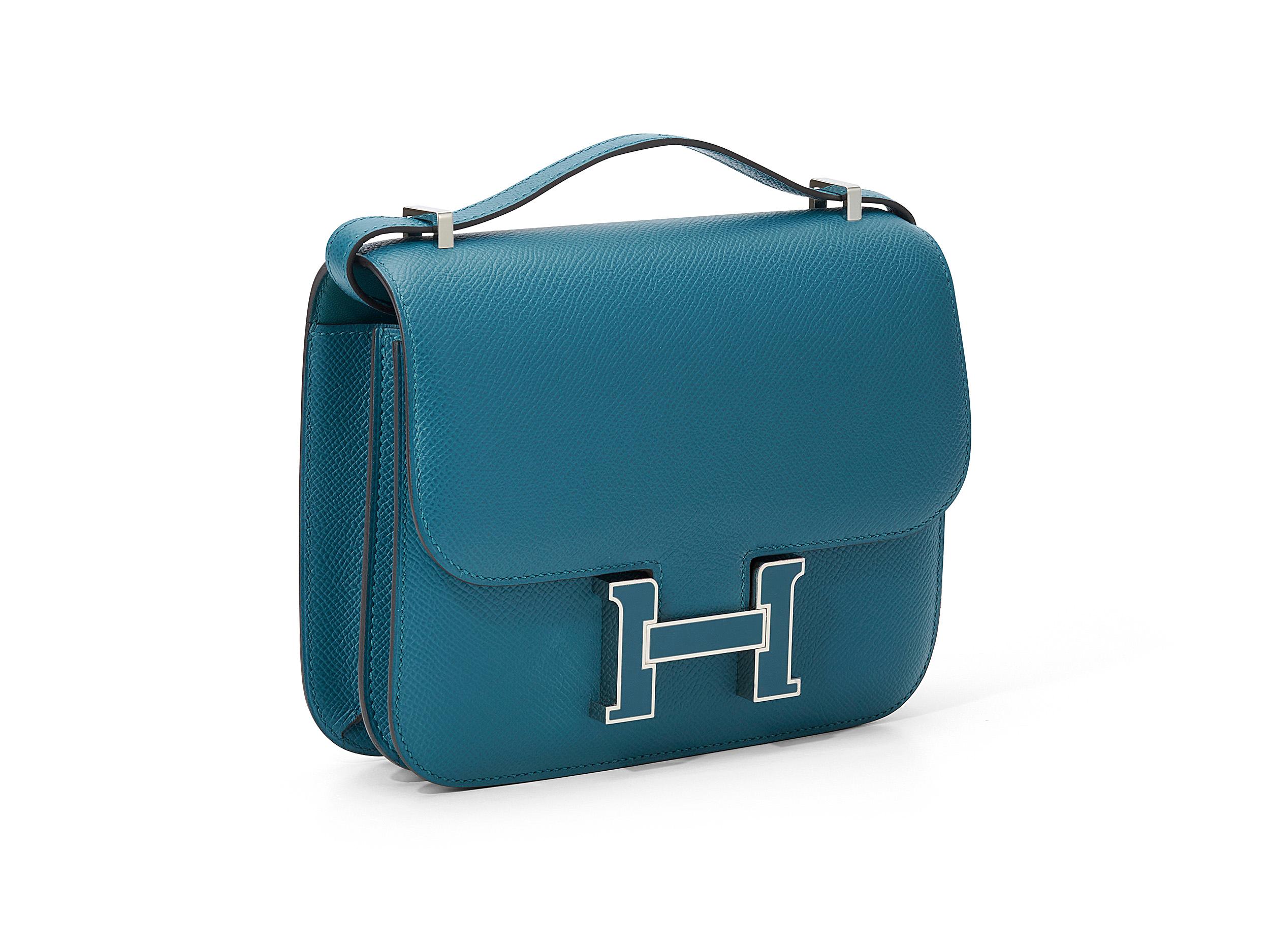Hermès Constance Mini 18 en bosphore vert et cuir d'epsom. Le sac n'a pas été porté et est livré complet avec le ticket de caisse original.
Timbre Y (2020) 

