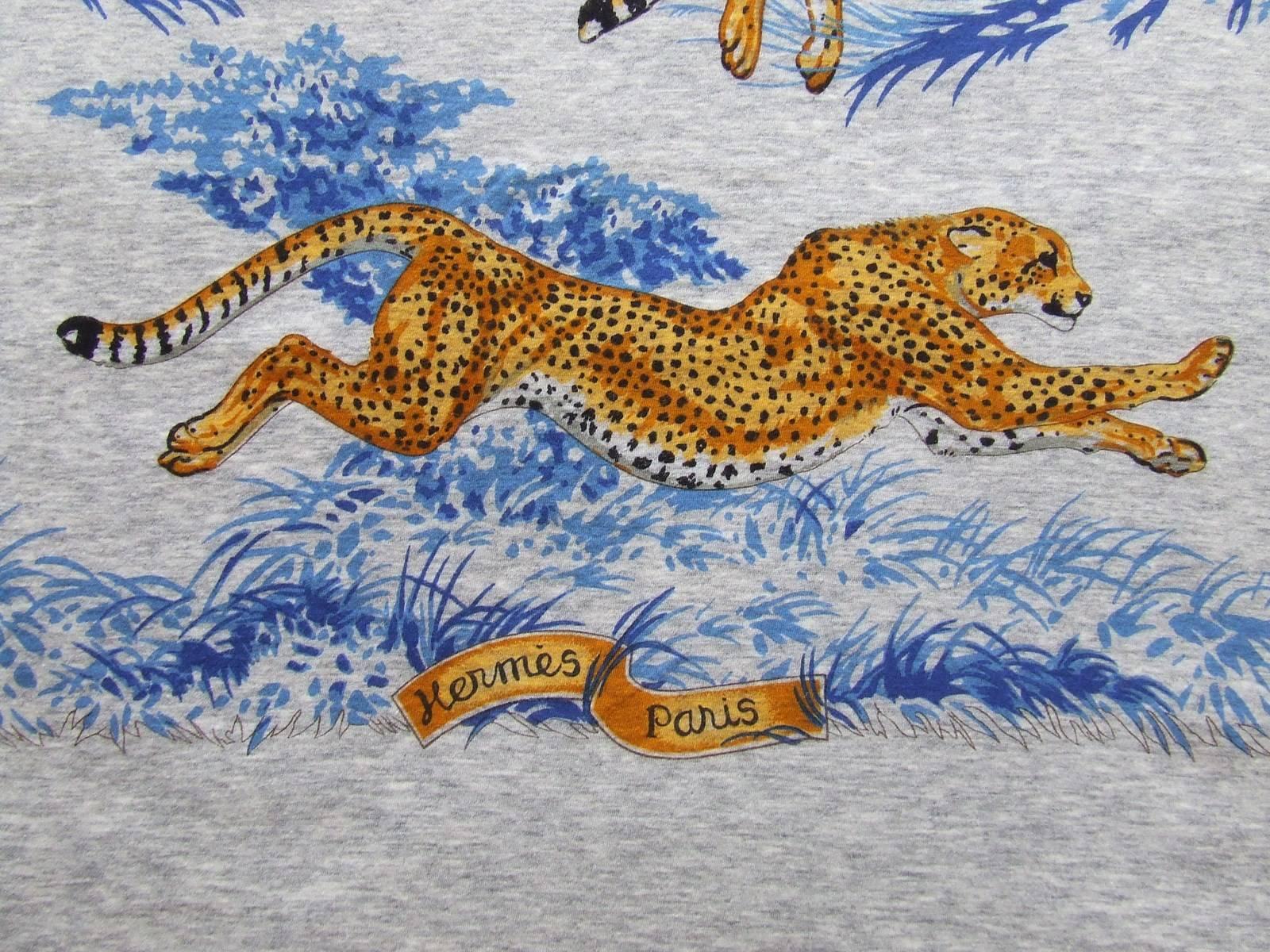 Women's Hermès Cotton Scarf Shawl T-Shirt Guepards Cheetahs Grey 110 cm Rare