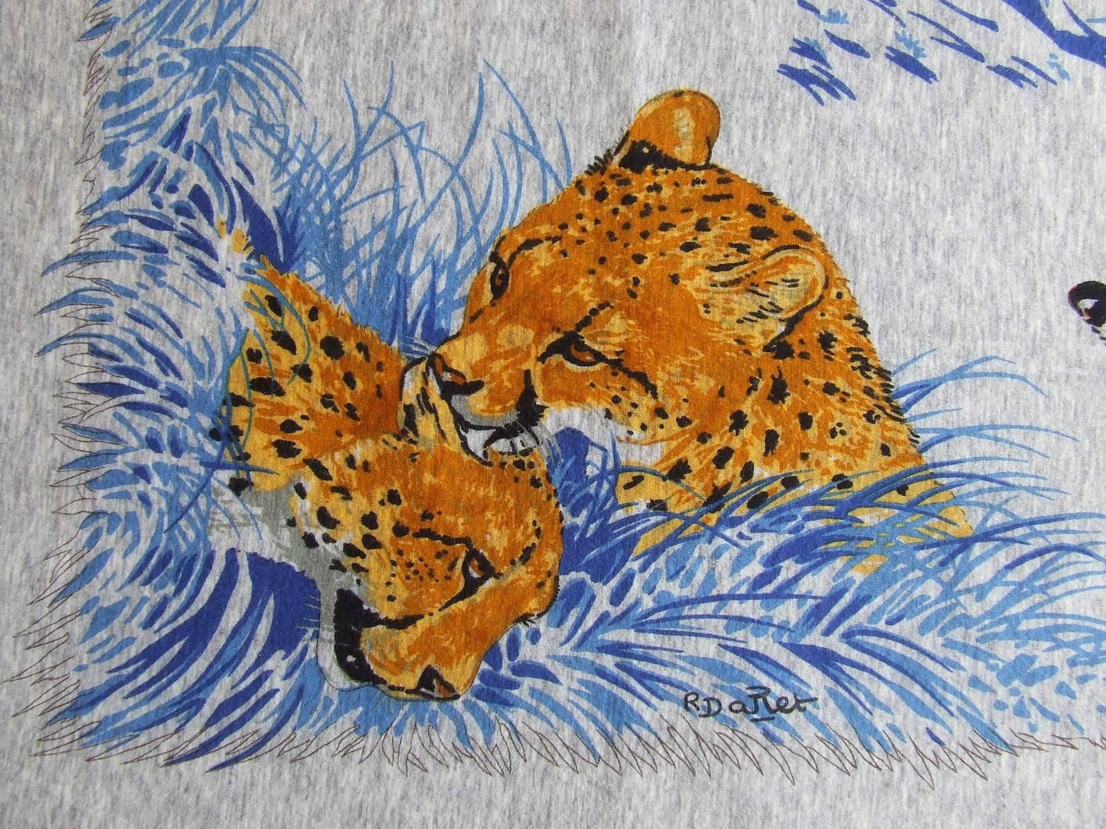 Hermès Cotton Scarf Shawl T-Shirt Guepards Cheetahs Grey 110 cm Rare 1