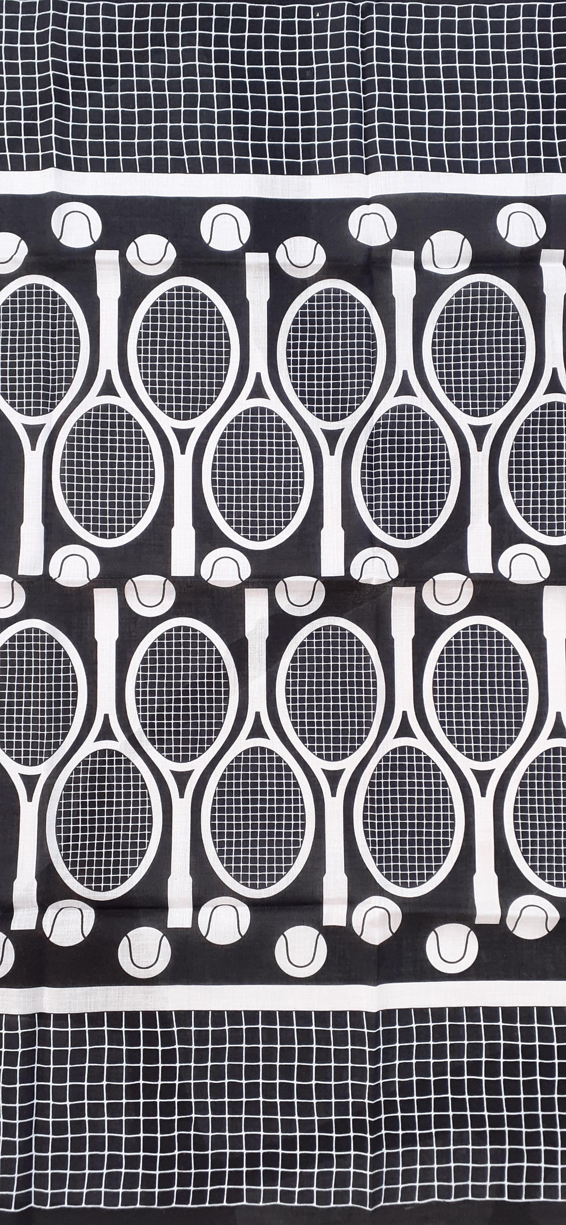 Hermès Baumwoll-Voile-Schal mit Charme Tennis H. Origny Schwarz 67 cm  für Damen oder Herren im Angebot