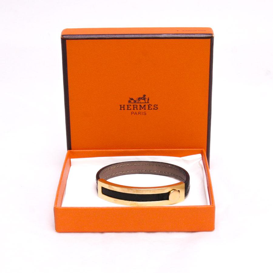 HERMES 'Coulisse' Bracelet in Brown Chamonix Leather and 18 Carat Yellow Gold In Good Condition In Paris, FR
