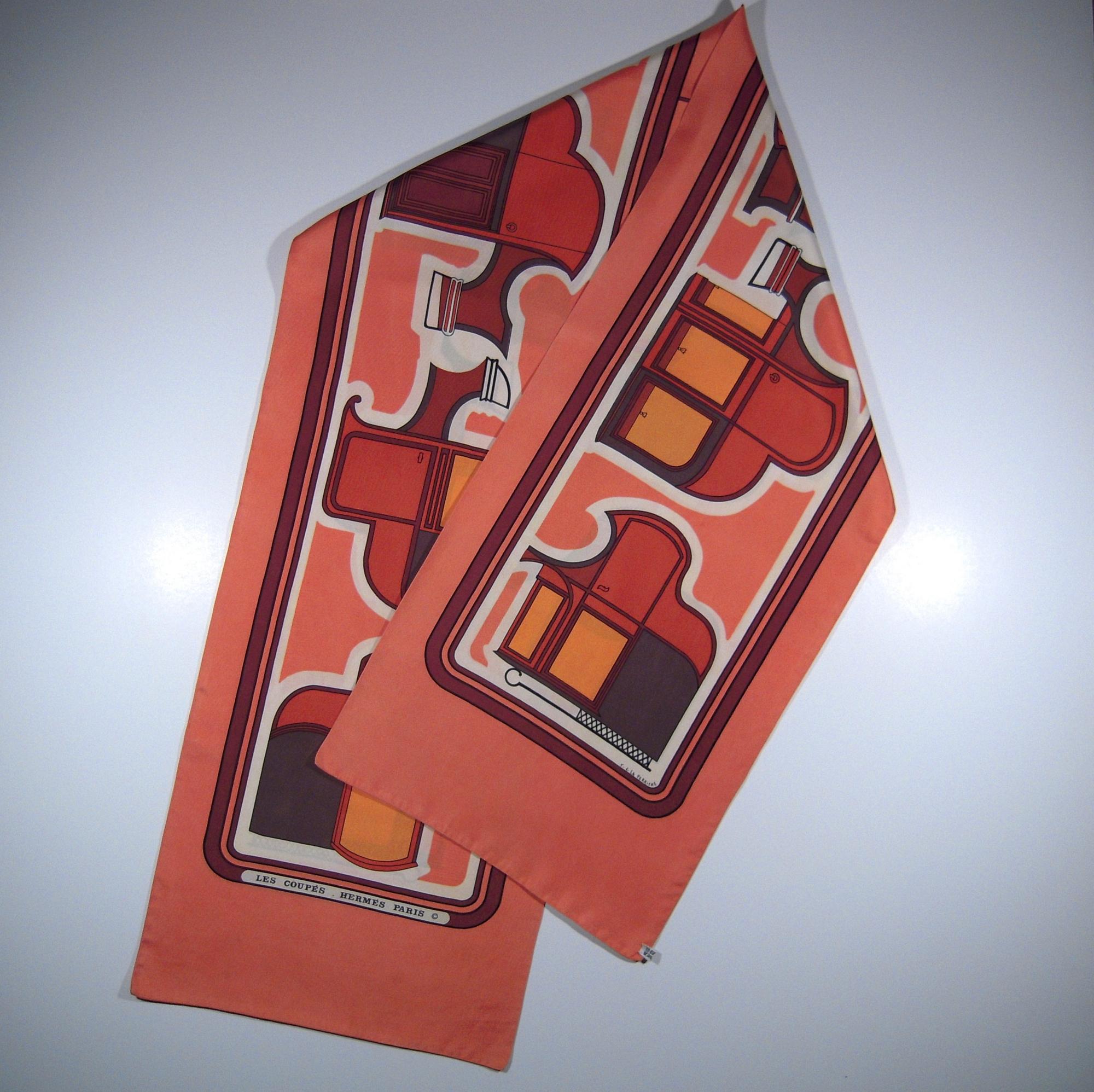 Marrone Hermes Coupés Scialle di seta doppio 172x34cm Salmone 1970 RARO VINTAGE in vendita