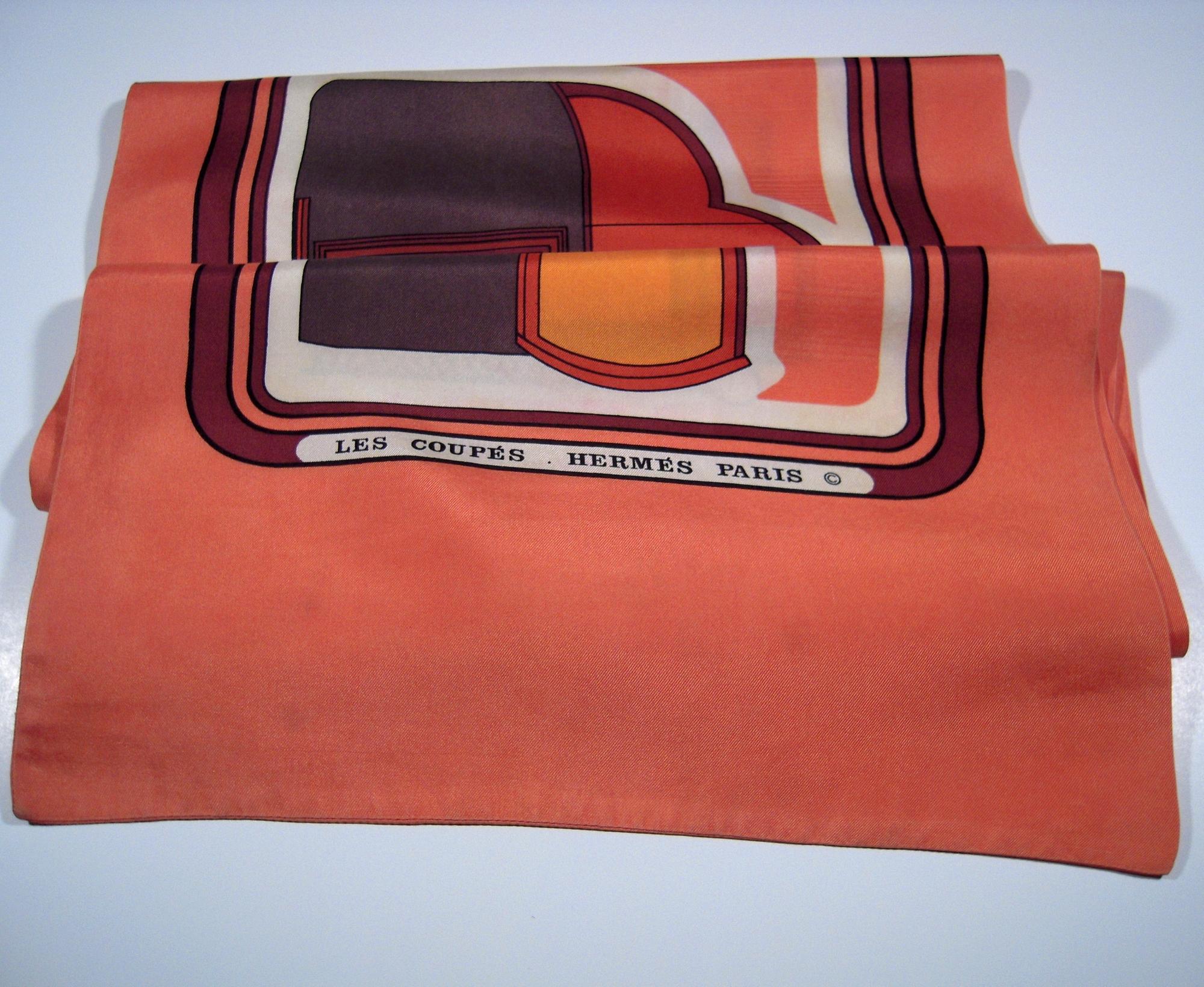 Hermes Coupés Scialle di seta doppio 172x34cm Salmone 1970 RARO VINTAGE in vendita 4