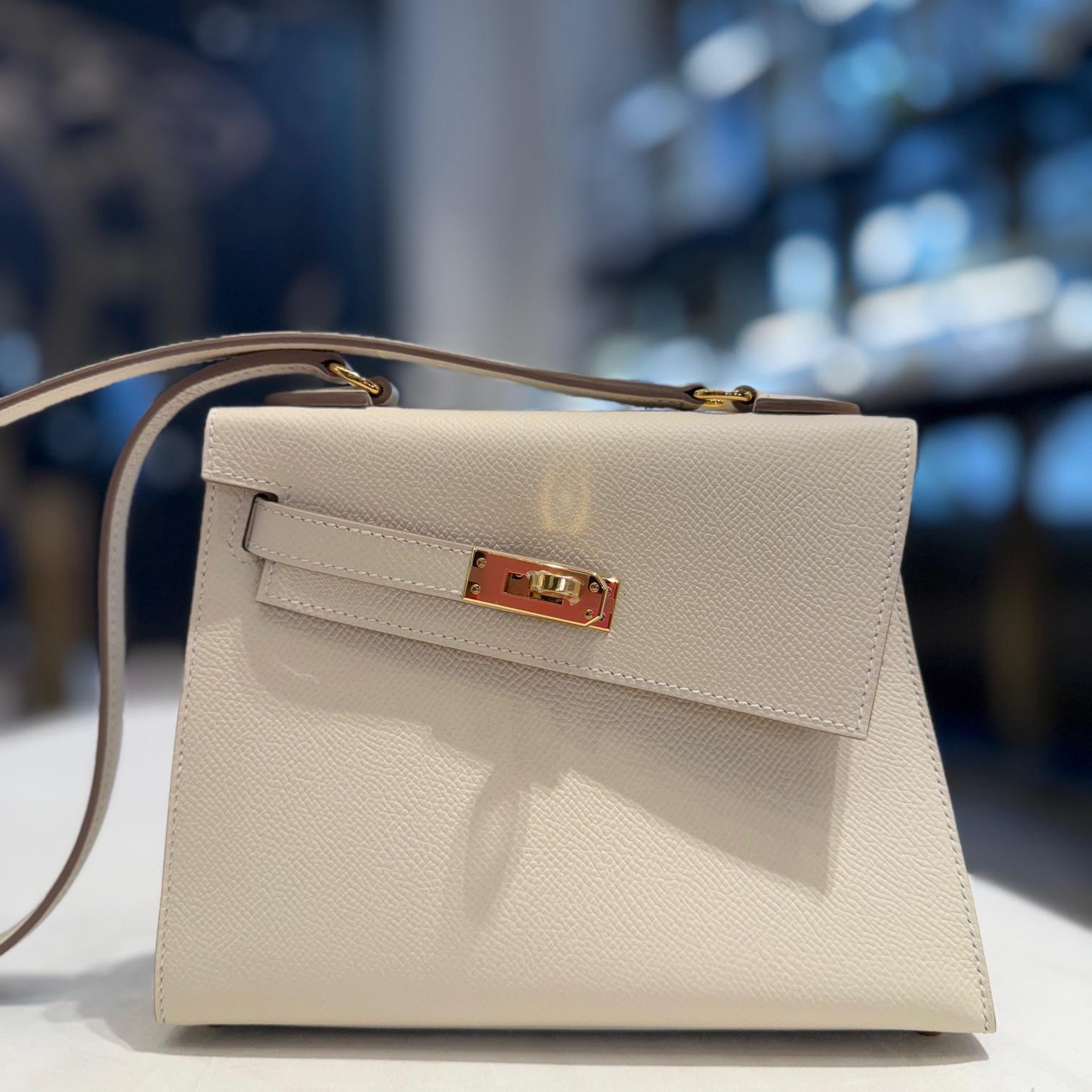 Or Hermès Craie Kelly 20 En Desordre Sellier Epsom Gold Hardware en vente