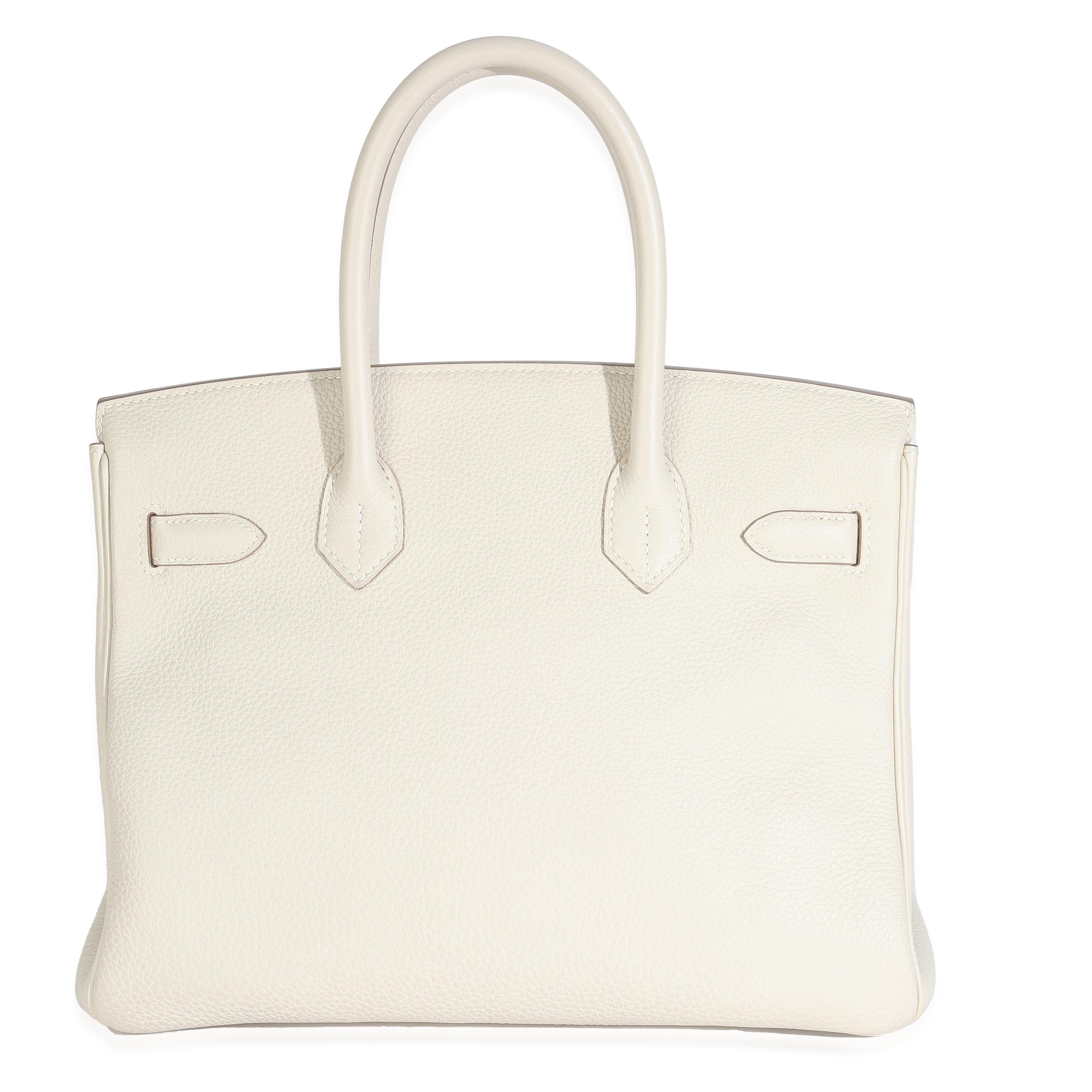 Hermès Craie Togo Birkin 30 GHW
SKU: Z148273

Descripción del estado: El escurridizo bolso Birkin de Hermès se diseñó después de que el entonces director artístico, Jean-Louis Dumas, se sentara junto a Jane Birkin en un vuelo de París a Londres y