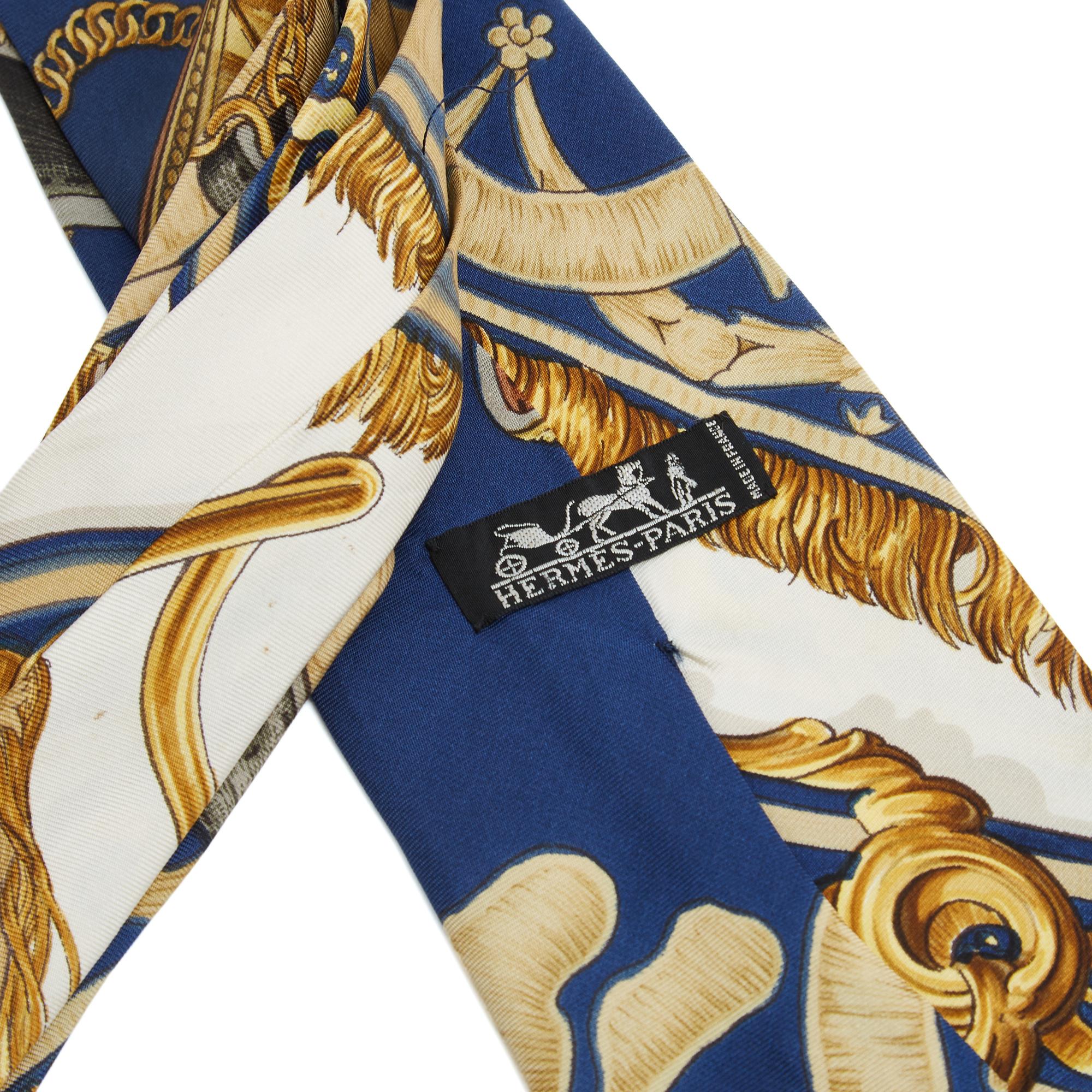 Hermès Cravate Twilly 1987 Bride de Cour Echarpe en sergé de soie noeud Twilly Hermes en vente 1