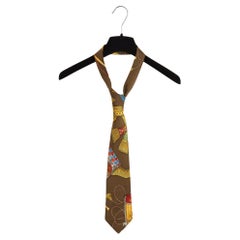 Hermès Cravate Twilly 1989 Tambours Pañuelo de seda marrón claro nudo de corbata Hermes