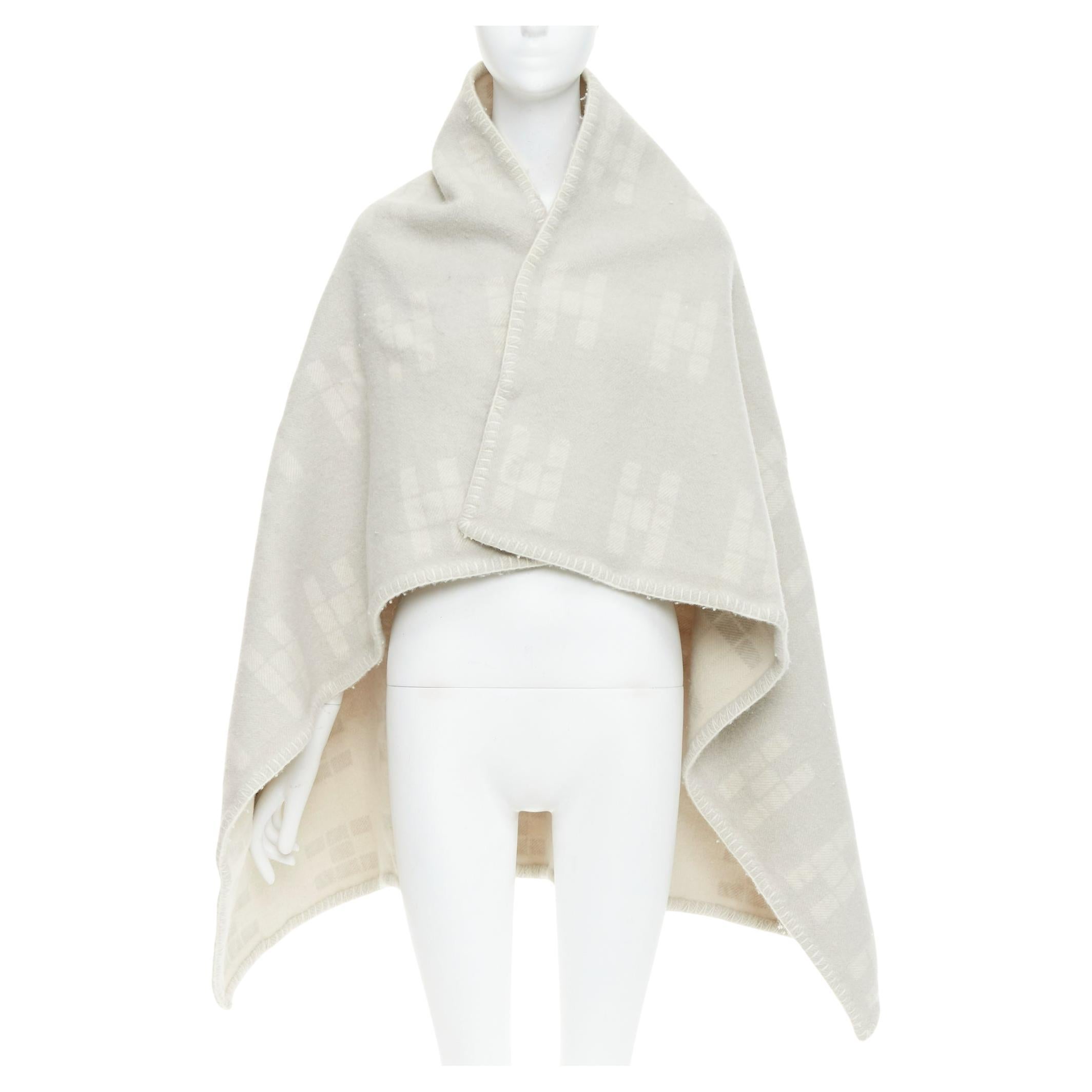 HERMES cream light grey cashmere wool H logo square throw blanket