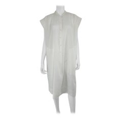 Hermes Crisp Sheer White Cotton Short Sleeve Pleated Placket Front Dress 42