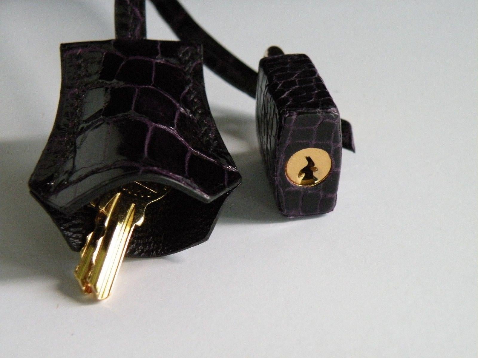 Hermes Crocodile Birkin Bag 30 Aubergine Eggplant Gold Hardware Porosus In New Condition In West Chester, PA