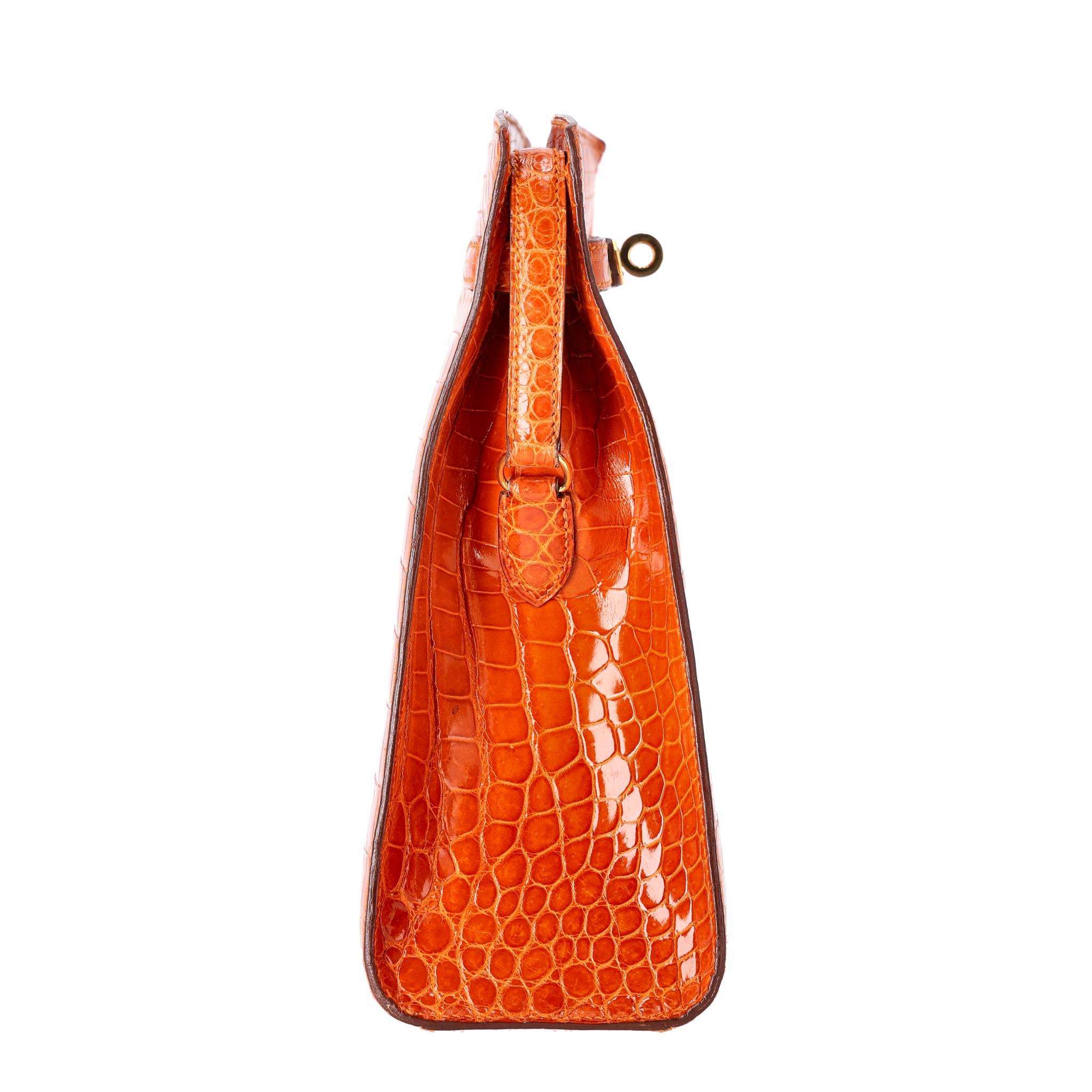 Rosso Borsa Kelly Sport in pelle di coccodrillo di Hermes in vendita