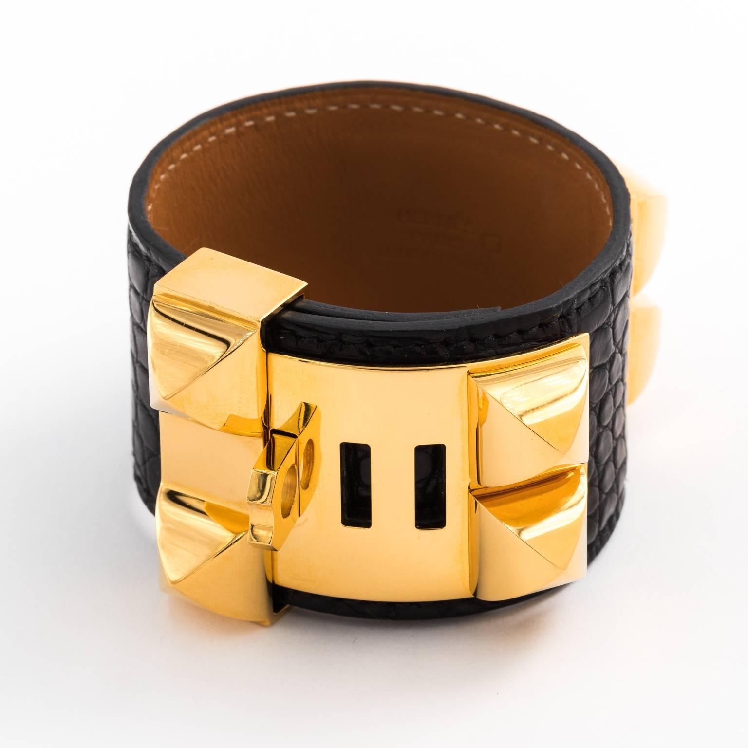 Hermes Cuff Bracelet in Gold  4