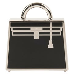 Hermes Curiosite Kelly Laque Charm Black / Palladium Pendant