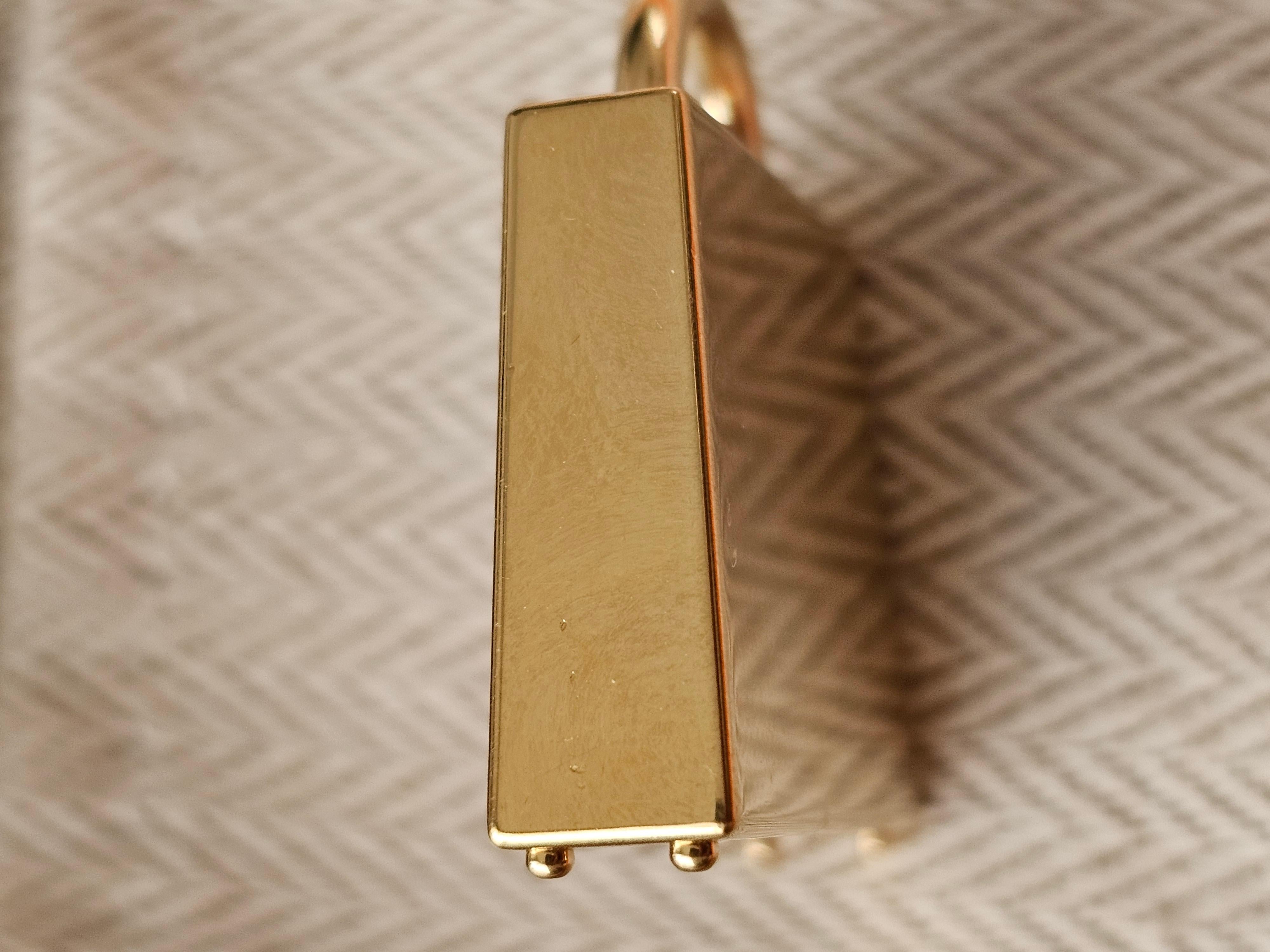 Hermès Curiosite Permabrass Kelly Bag Ciondolo o Charm Laque in vendita 2