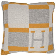 Hermes Cushion Avalon Bayadere PM Throw Pillow Jaune / Gris Claire