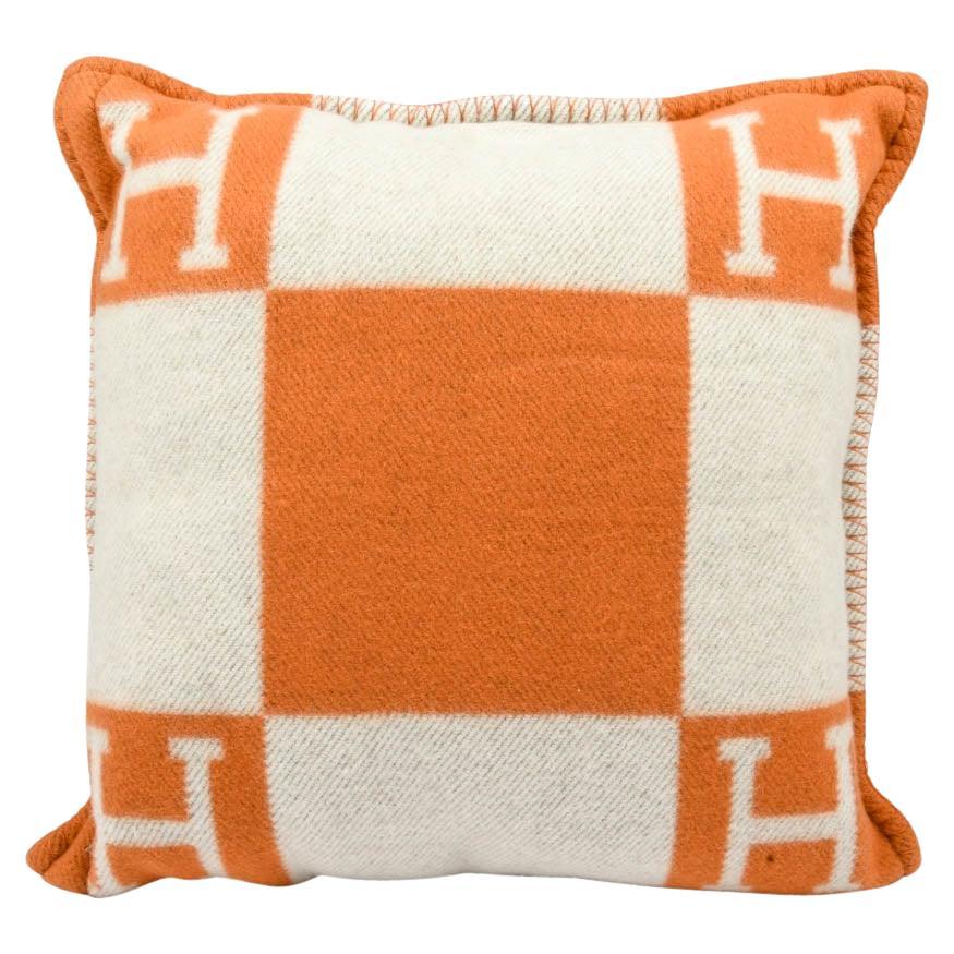 Hermes Soleil/Terracotta H Dye pillow For Sale at 1stDibs