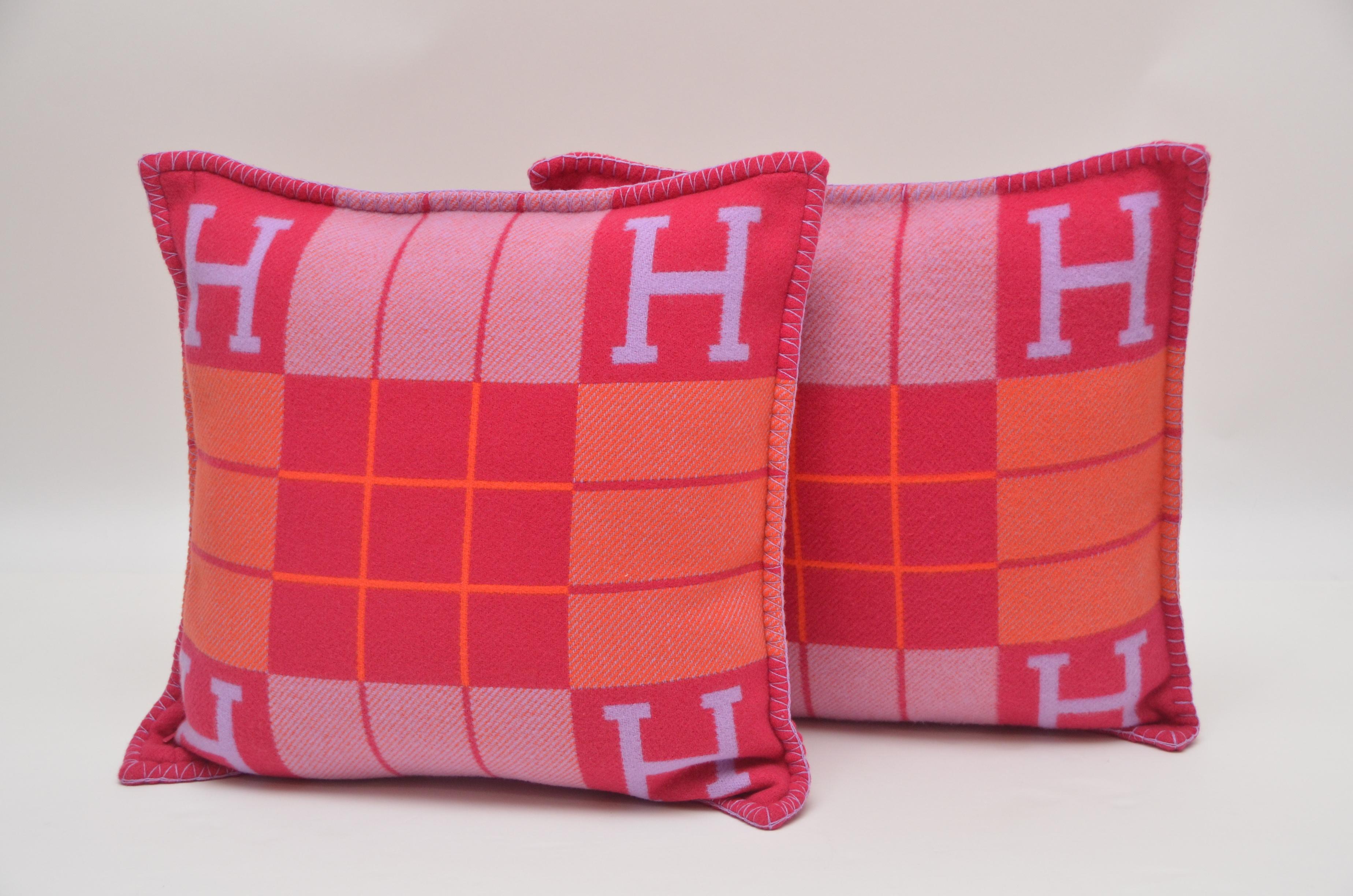 Hermes Cushion Avalon III  PM pillow 
90% Merino Wool  10% Cashmere 
Fuchsia/Gerani  Color 
Set /Two  with dust bags 
New never used.
Made in Great Britain
20/20 