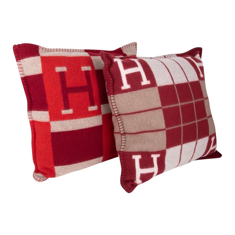Hermes Cushion Avalon III Rouge H / Ecru Small Model Throw Pillow For