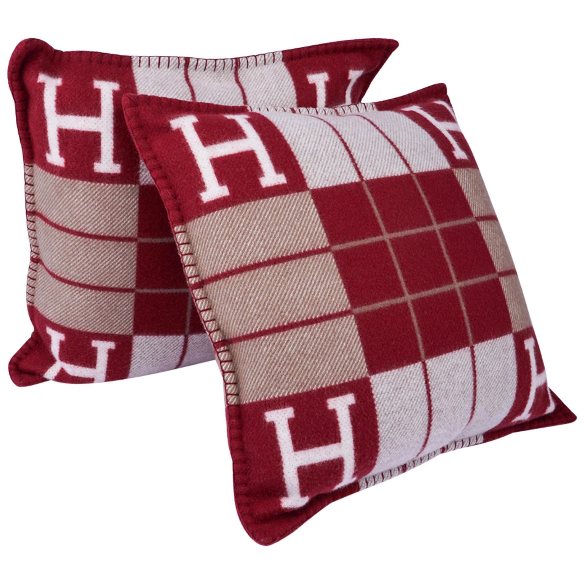 Hermes Avalon Pillow - 19 For Sale on 1stDibs | hermes pillow 