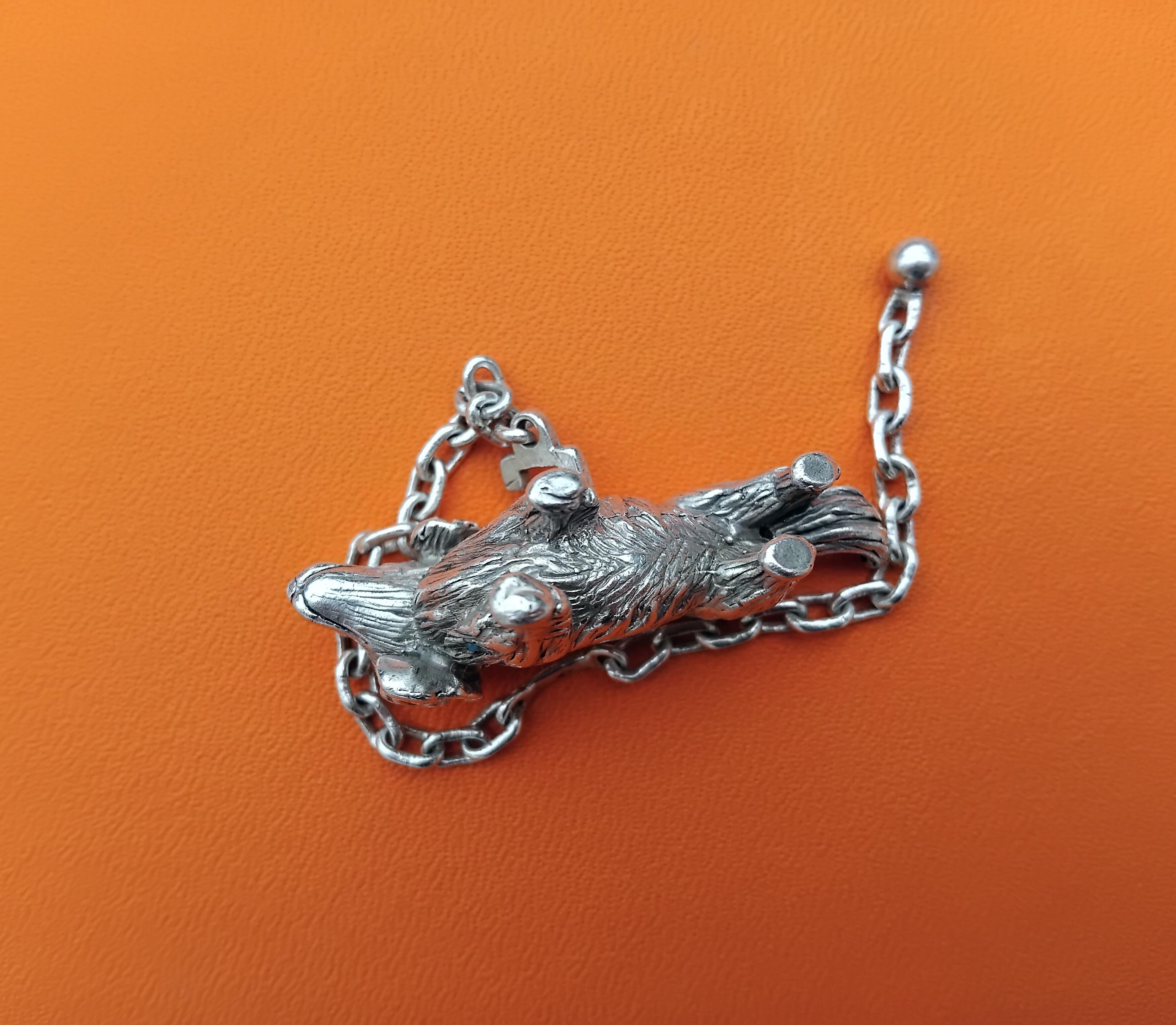 Hermès Bassotto a forma di cane Portachiavi Portachiavi Argento in vendita 3