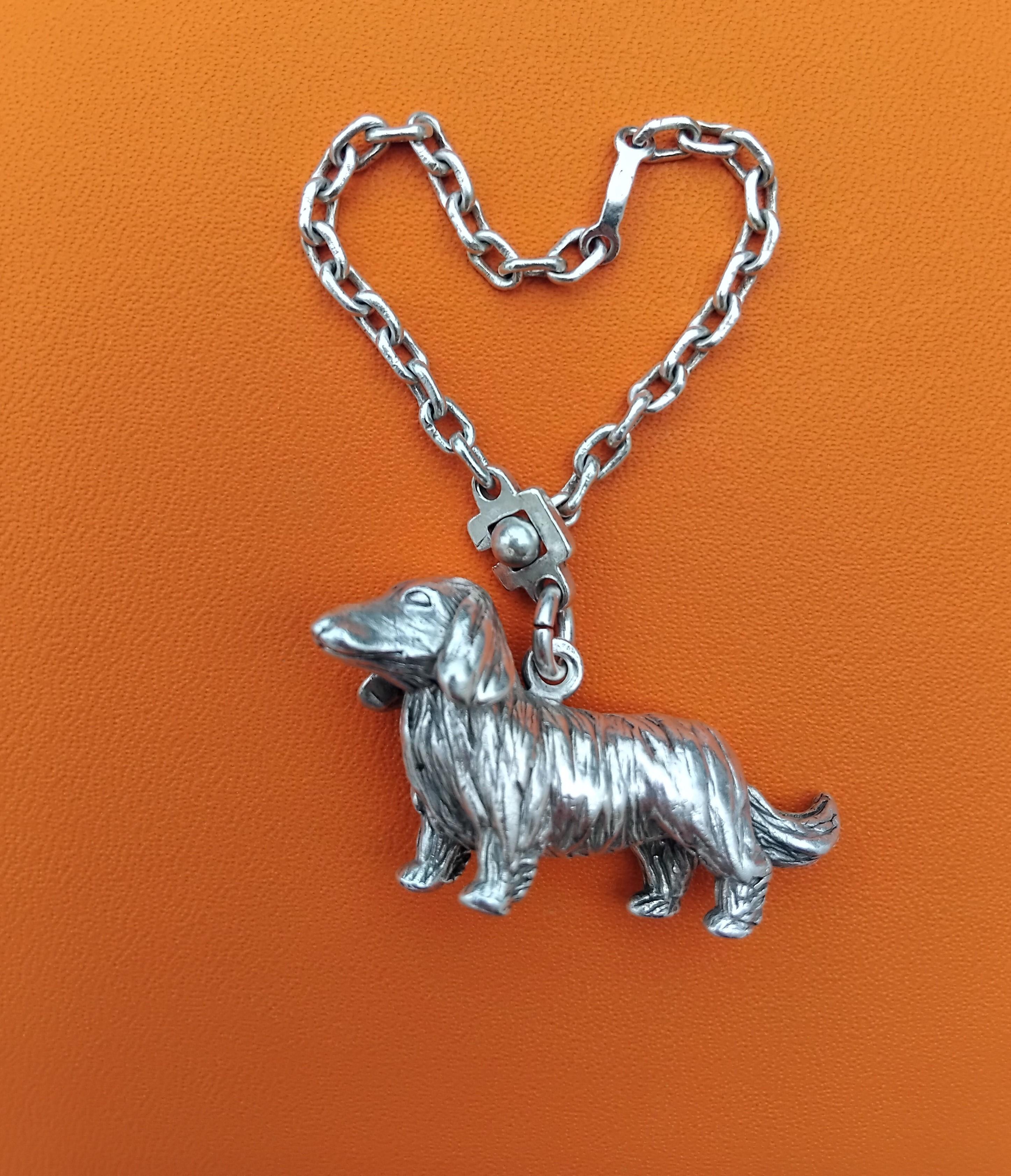 Hermès Bassotto a forma di cane Portachiavi Portachiavi Argento in vendita 4