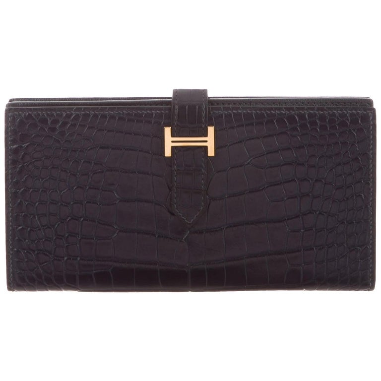 Hermes Dark Blue Alligator Exotic Leather Gold &#39;H&#39; Logo Clutch Wallet in Box For Sale at 1stdibs