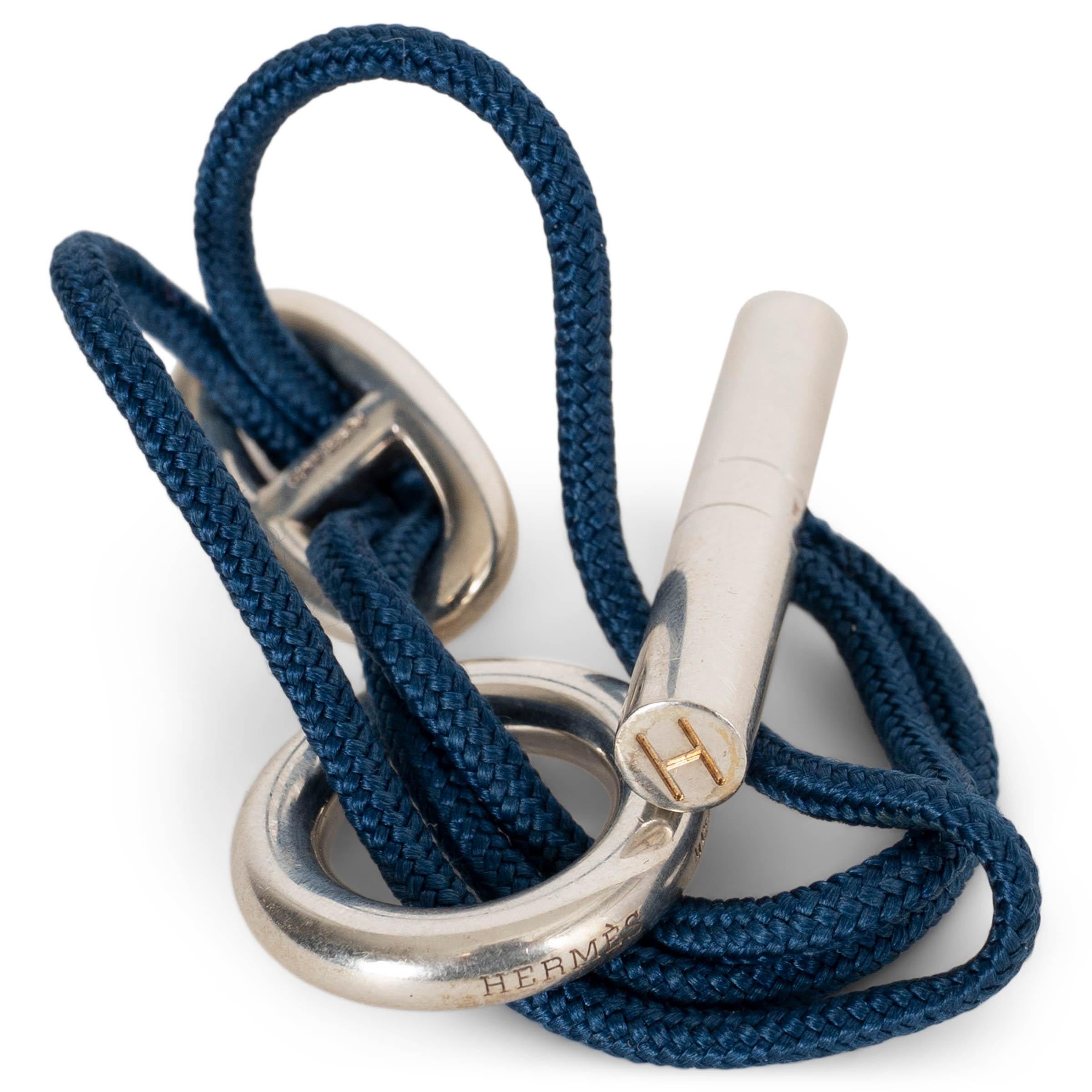 HERMES - Bracelet SKIPPER GM CHAINE D'ANCRE - Cordon de soie bleu foncé - Argent massif en vente 2