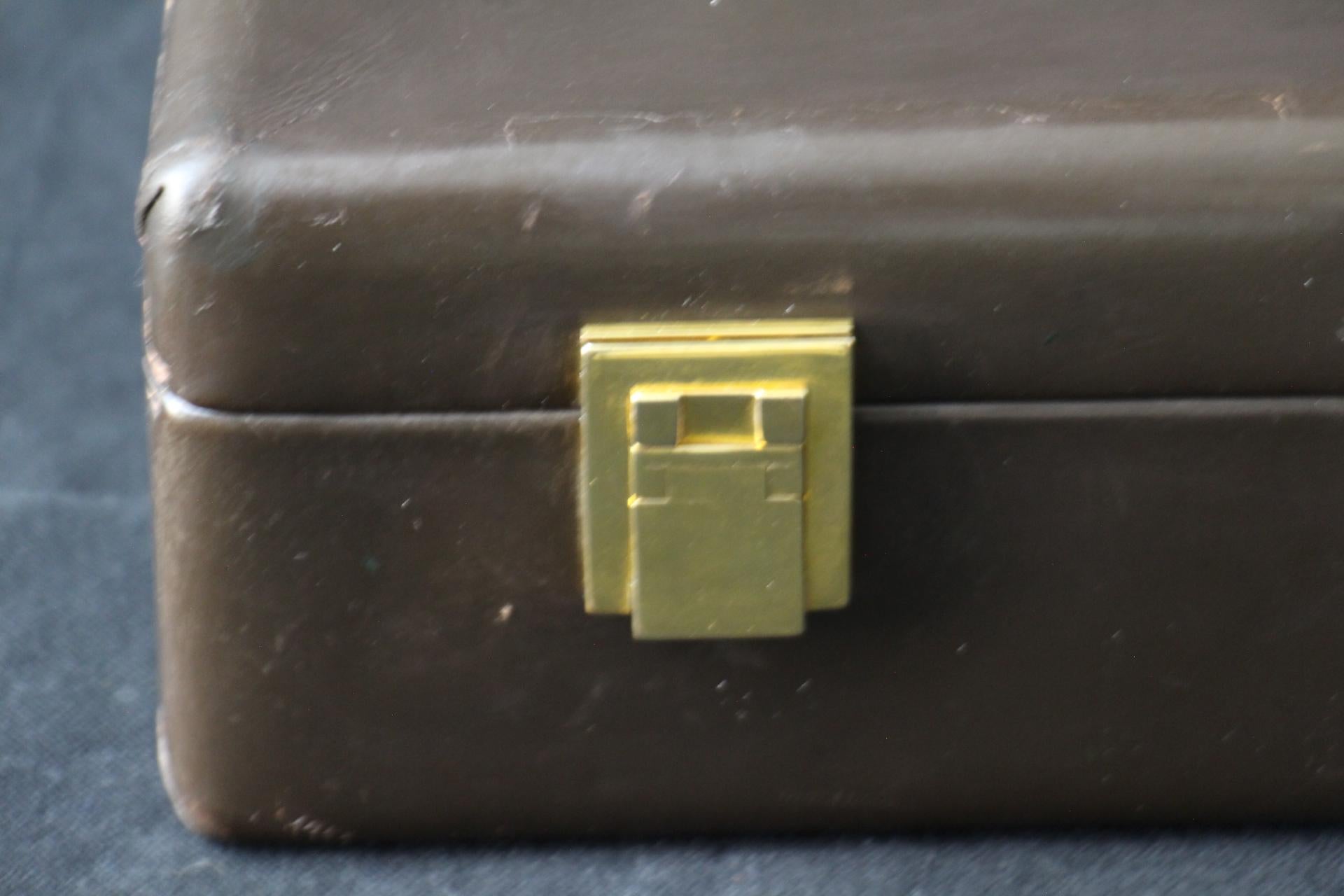 Hermès Dark Brown Leather Briefcase, Hermes Attache, Hermes Bag In Good Condition For Sale In Saint-ouen, FR