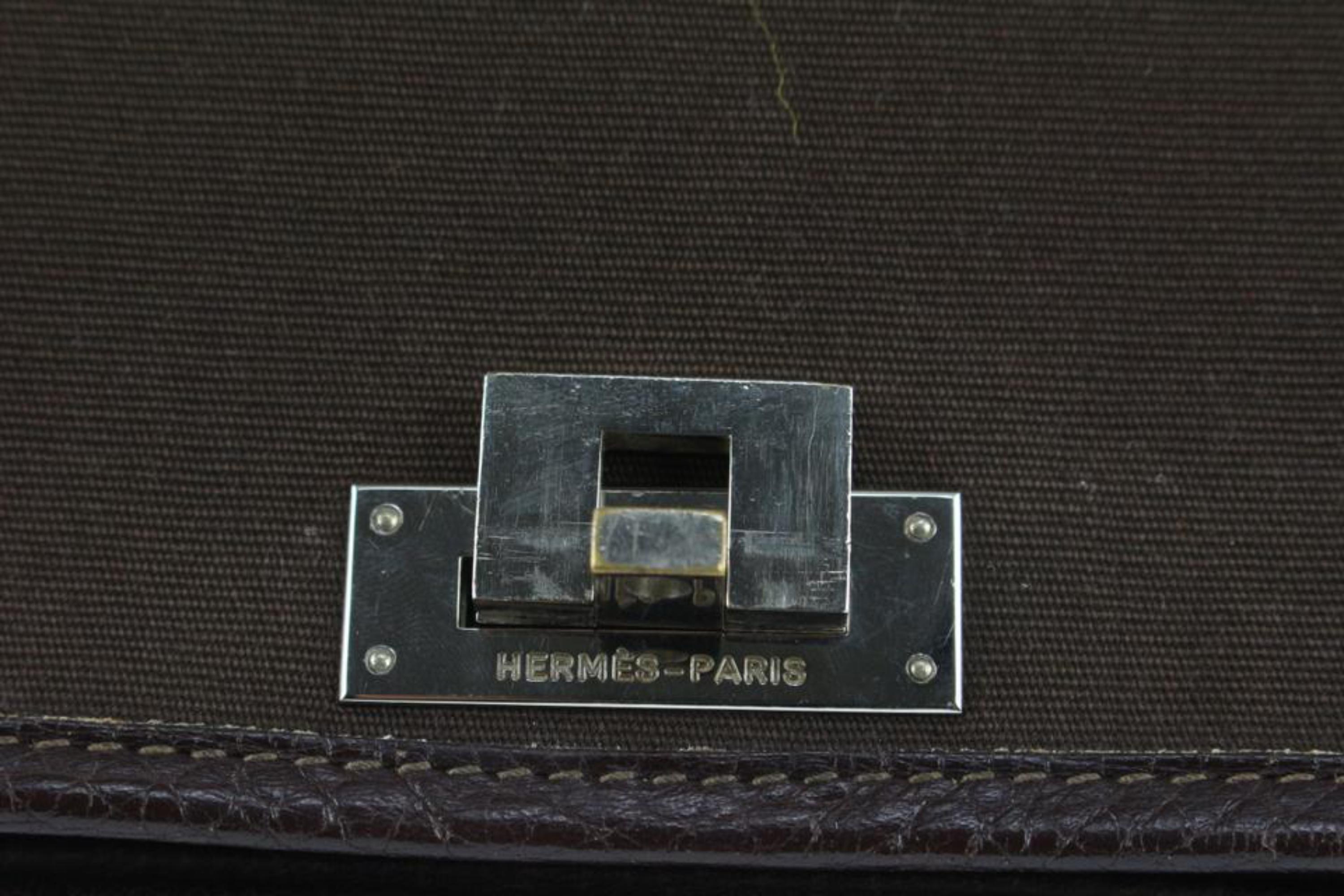 Date Code/Serial Number: H in a Square
Made In: France
Measurements: Length:  14