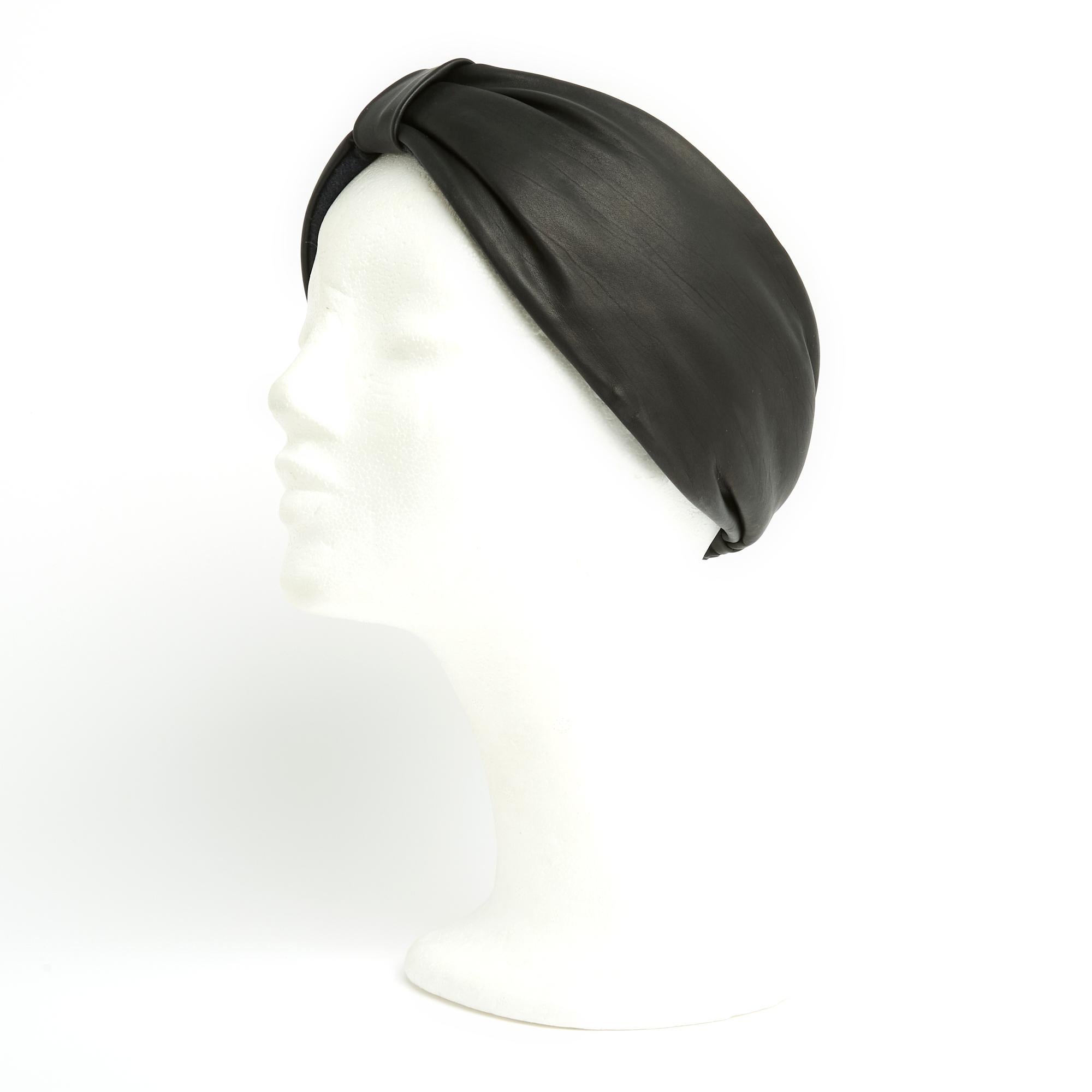  Hermès Dark grey Leather Headband Earmuffs Pristine in box In Excellent Condition For Sale In PARIS, FR