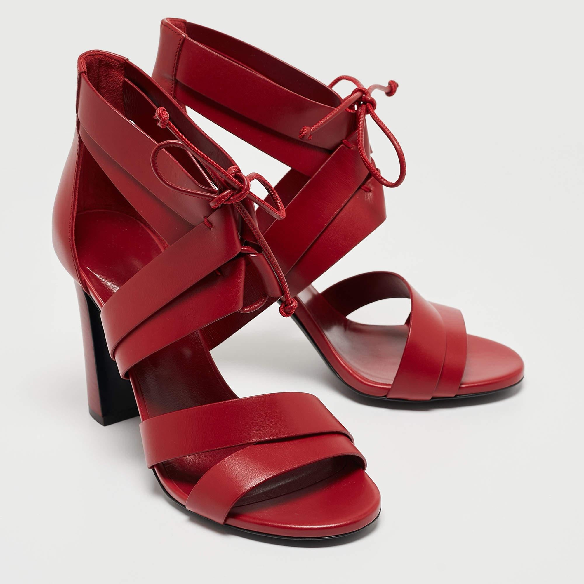 Hermes Dark Red Leather Ankle Strap Sandals Size 38 In New Condition In Dubai, Al Qouz 2
