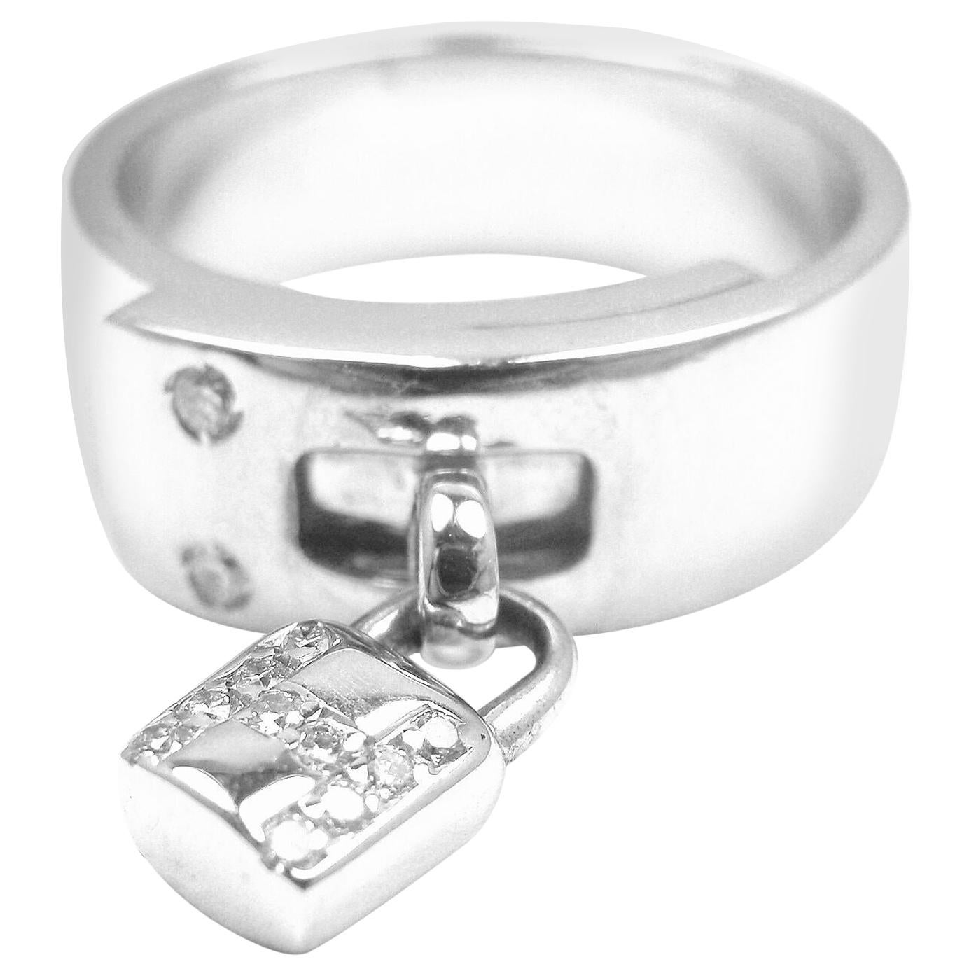 Hermès Bague à anneau en or blanc sertie d'un diamant H Lock