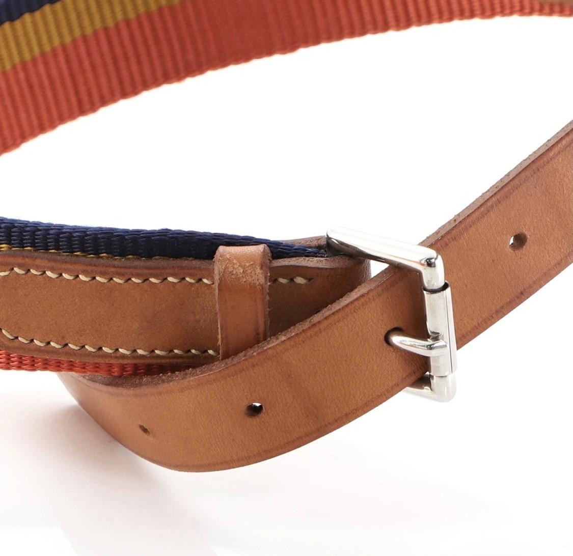 
Leather
Canvas
Silver tone hardware
Made in France
Adjustable collar circumference 11-13