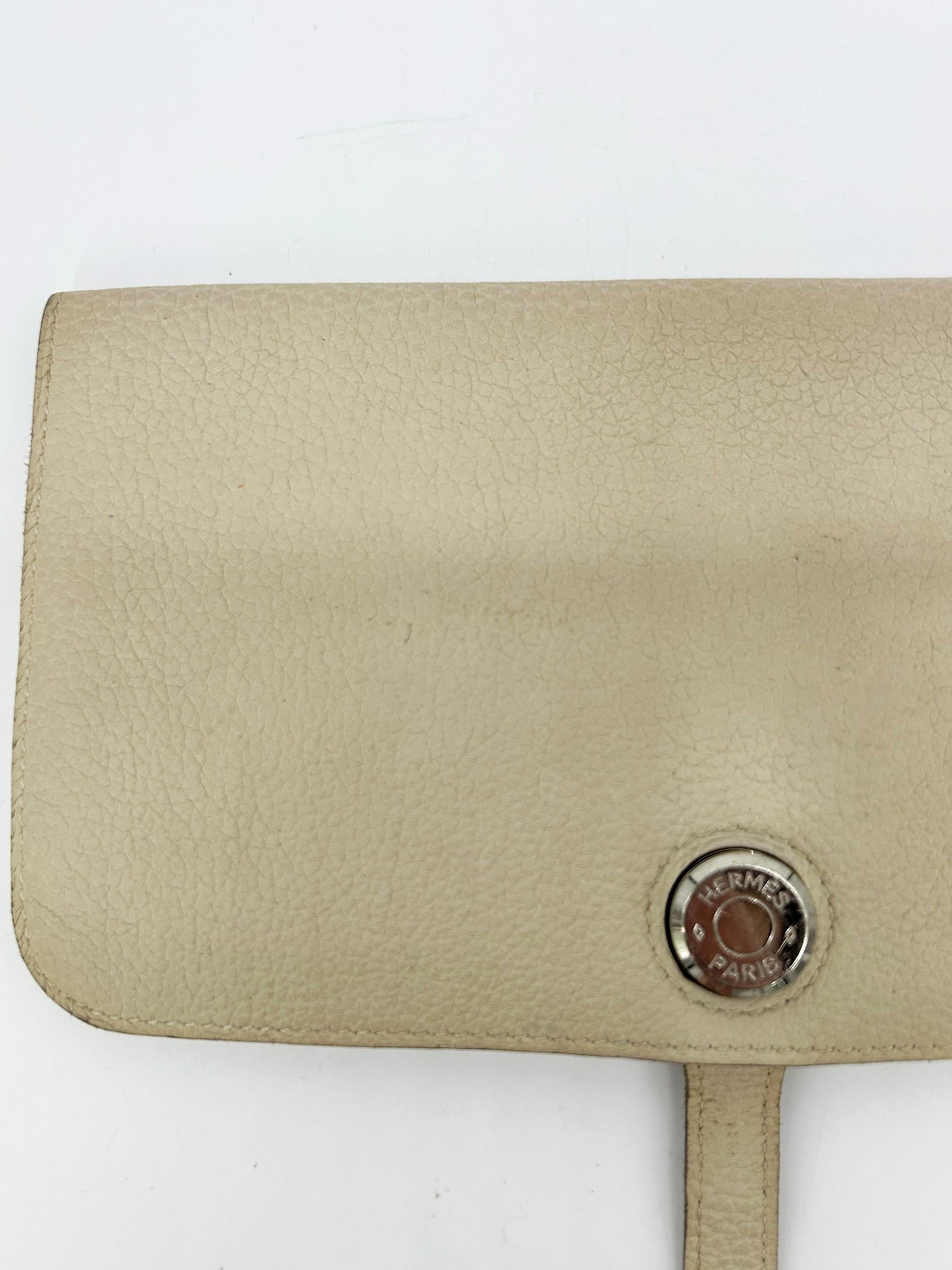 Hermes Dogon Beige Clemence Billetera Bi Fold Piel en venta 6