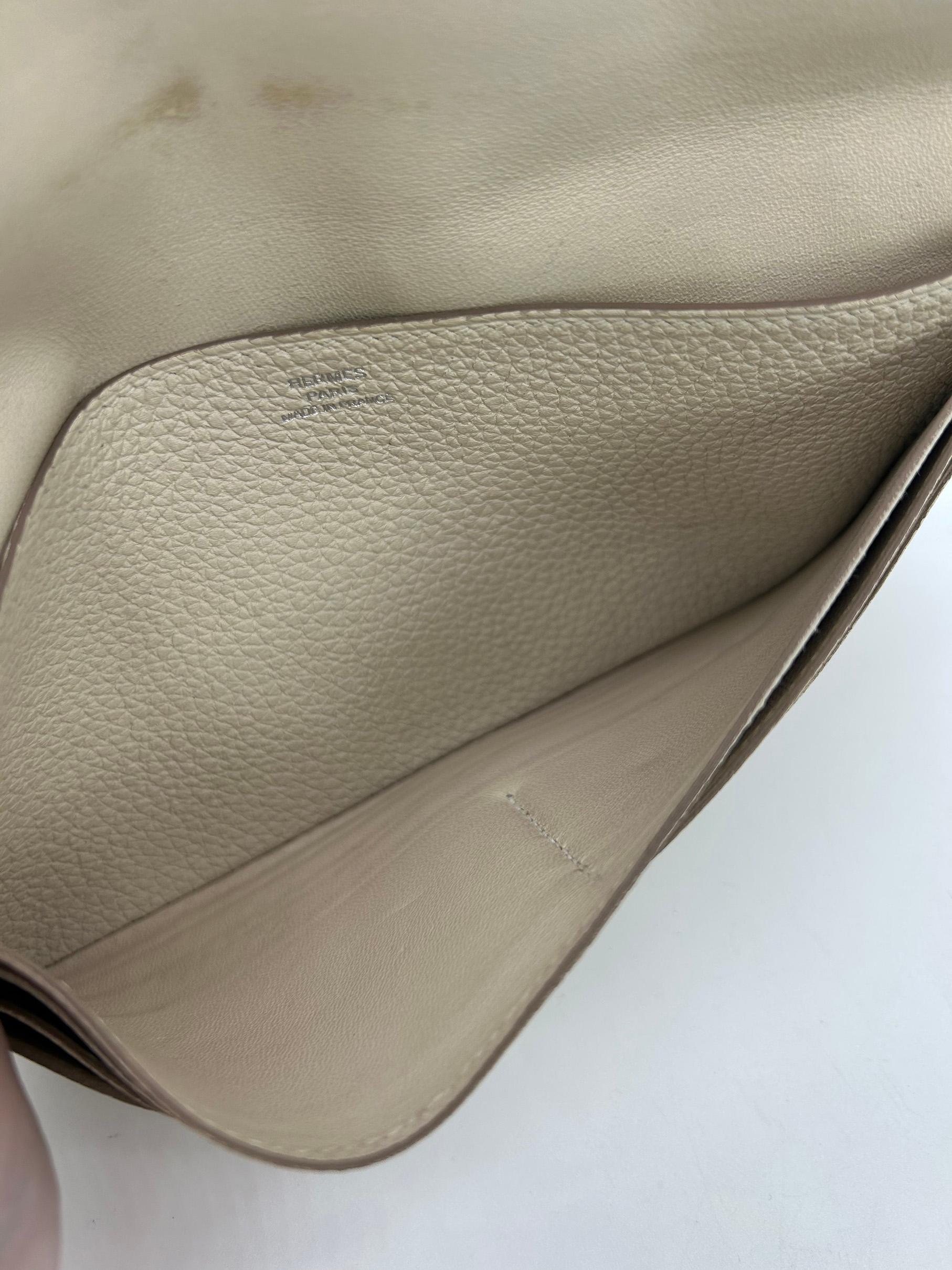 Hermes Dogon Beige Clemence Billetera Bi Fold Piel en venta 11