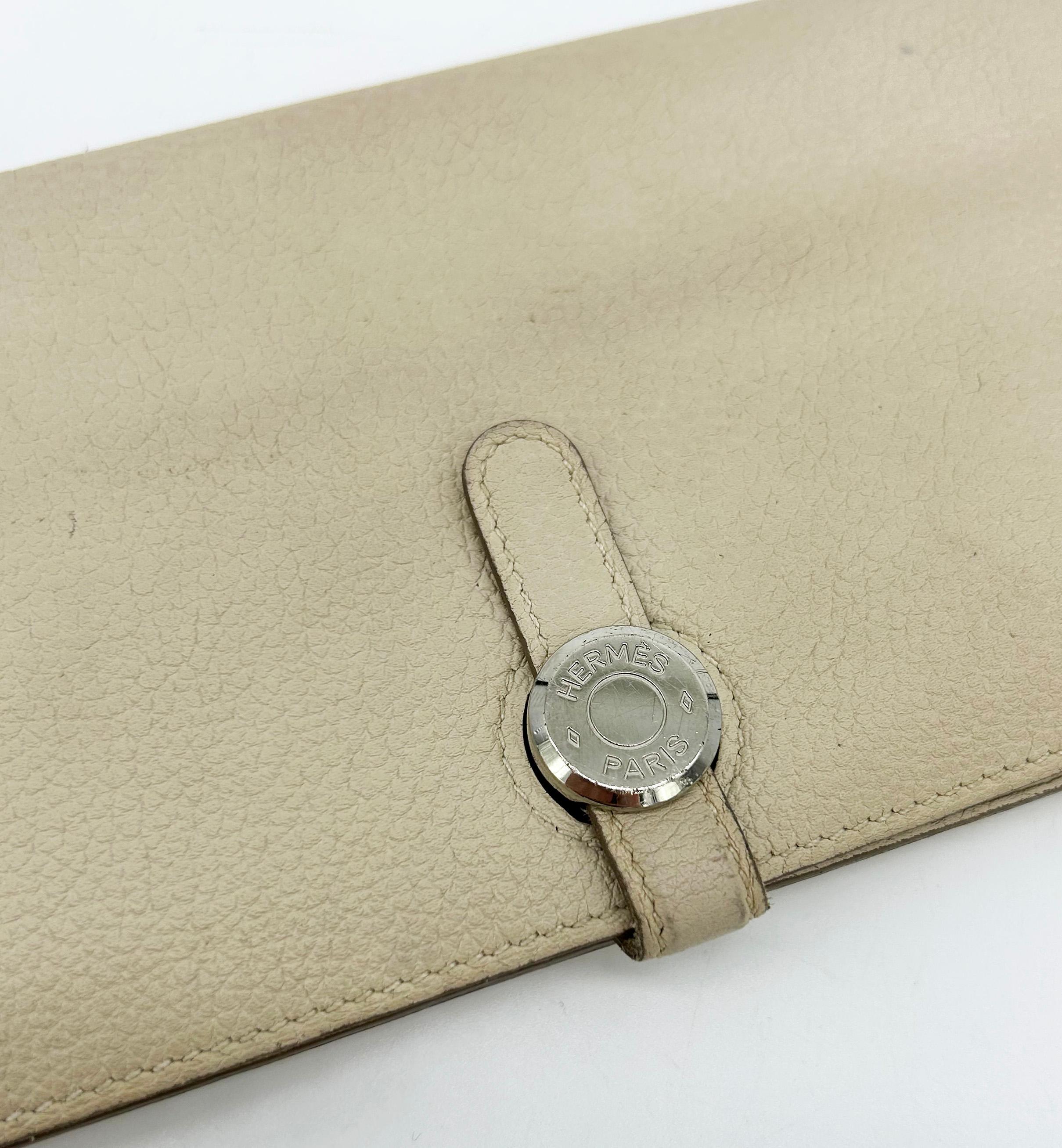 Hermes Dogon Beige Clemence Billetera Bi Fold Piel en venta 3