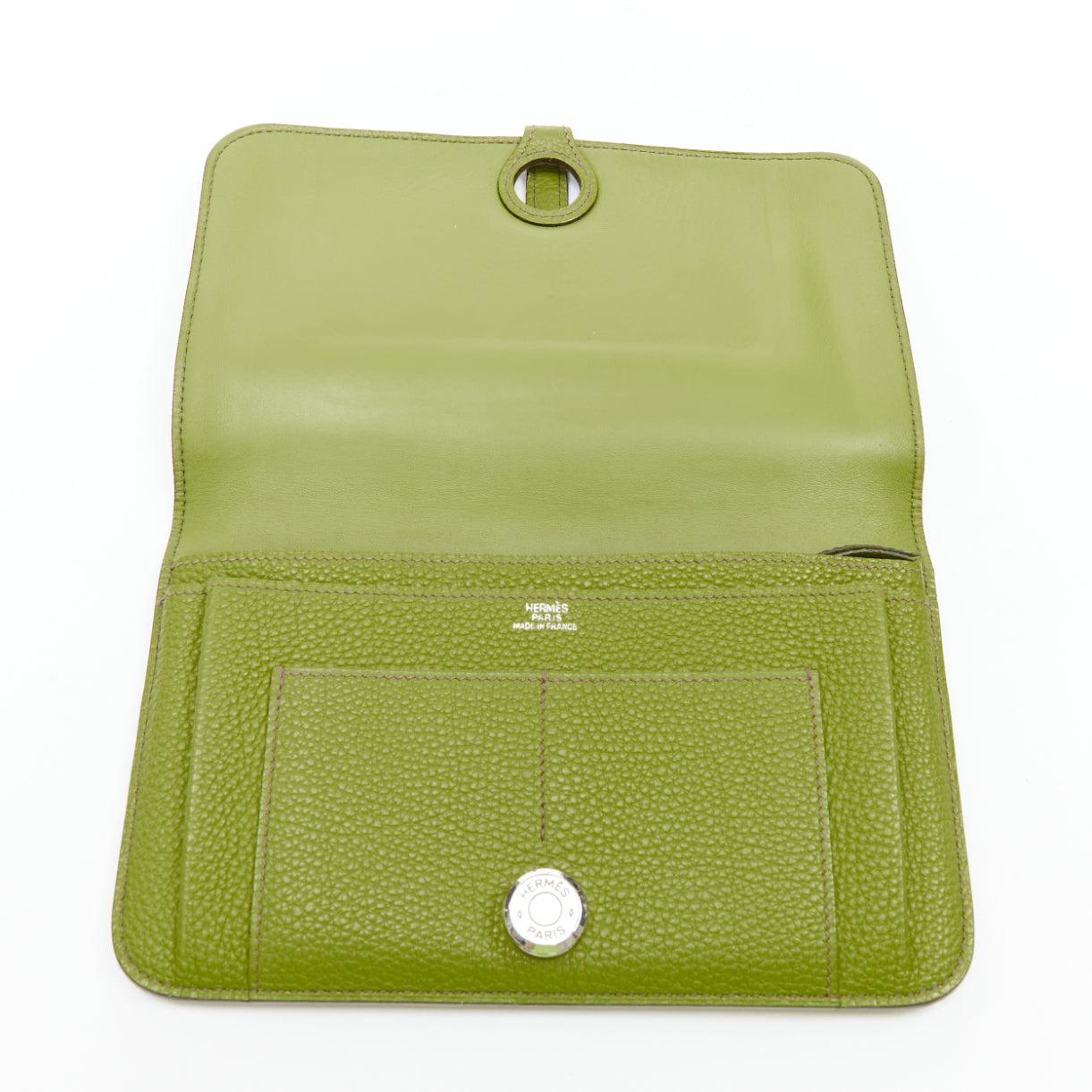 HERMES Dogon Duo vert togo cuir PHW boucle à travers long portefeuille en vente 2