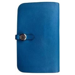Portefeuille Hermès Dogon en cuir Swift bleu rare