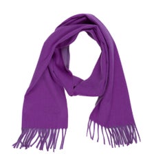 Hermès double-faced 100% cashmere scarf in purple