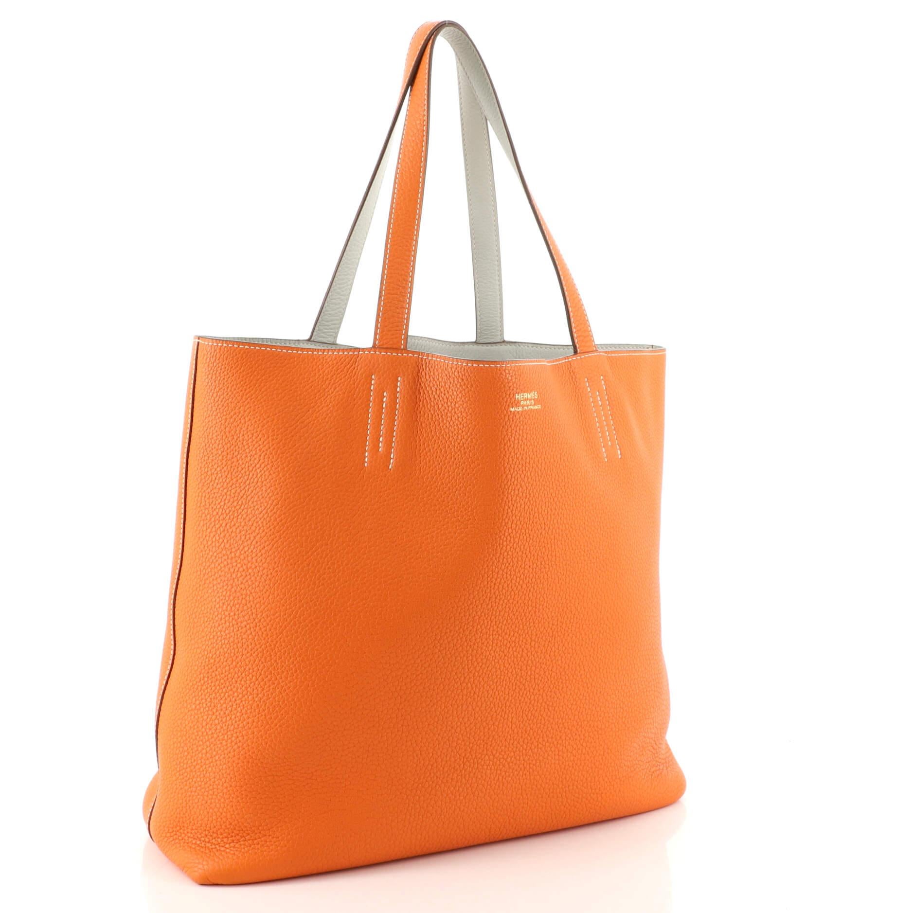 Condition: Very good. Creasing on exterior, minor wear on base corners, cracking on handle base and opening wax edges.
Accessories: No Accessories
Measurements: Handle Drop 9.5