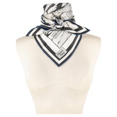 Hermès Dual-sided Foulard / Scarf 'Wow', 2020