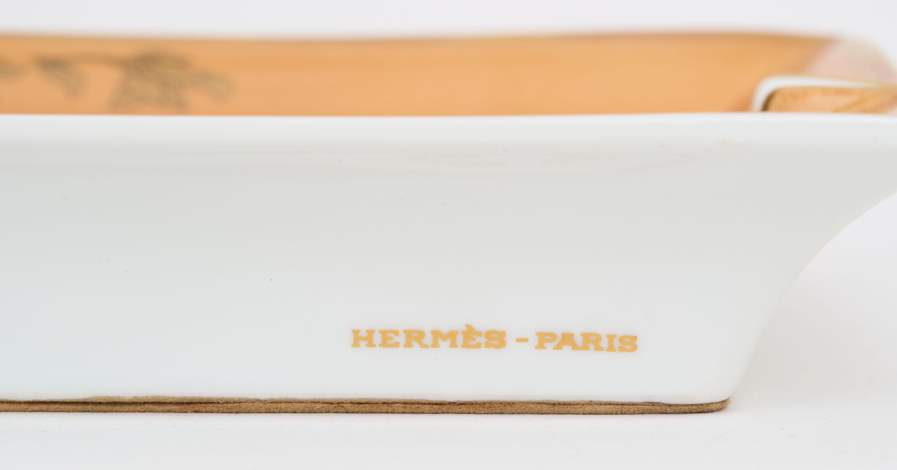 Hermès Enten Porzellan Aschenbecher im Zustand „Hervorragend“ im Angebot in West Hollywood, CA